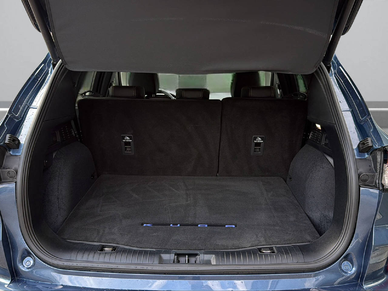 FORD Kuga 2.5 Hybrid Vignale 4x4-image-6