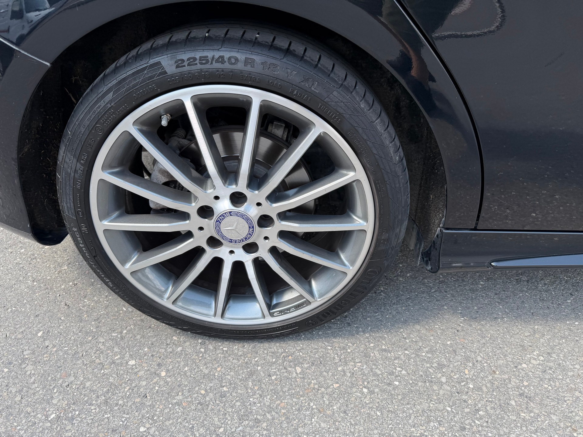 MERCEDES-BENZ B 220 AMG Line 4Matic 7G-DCT-image-11