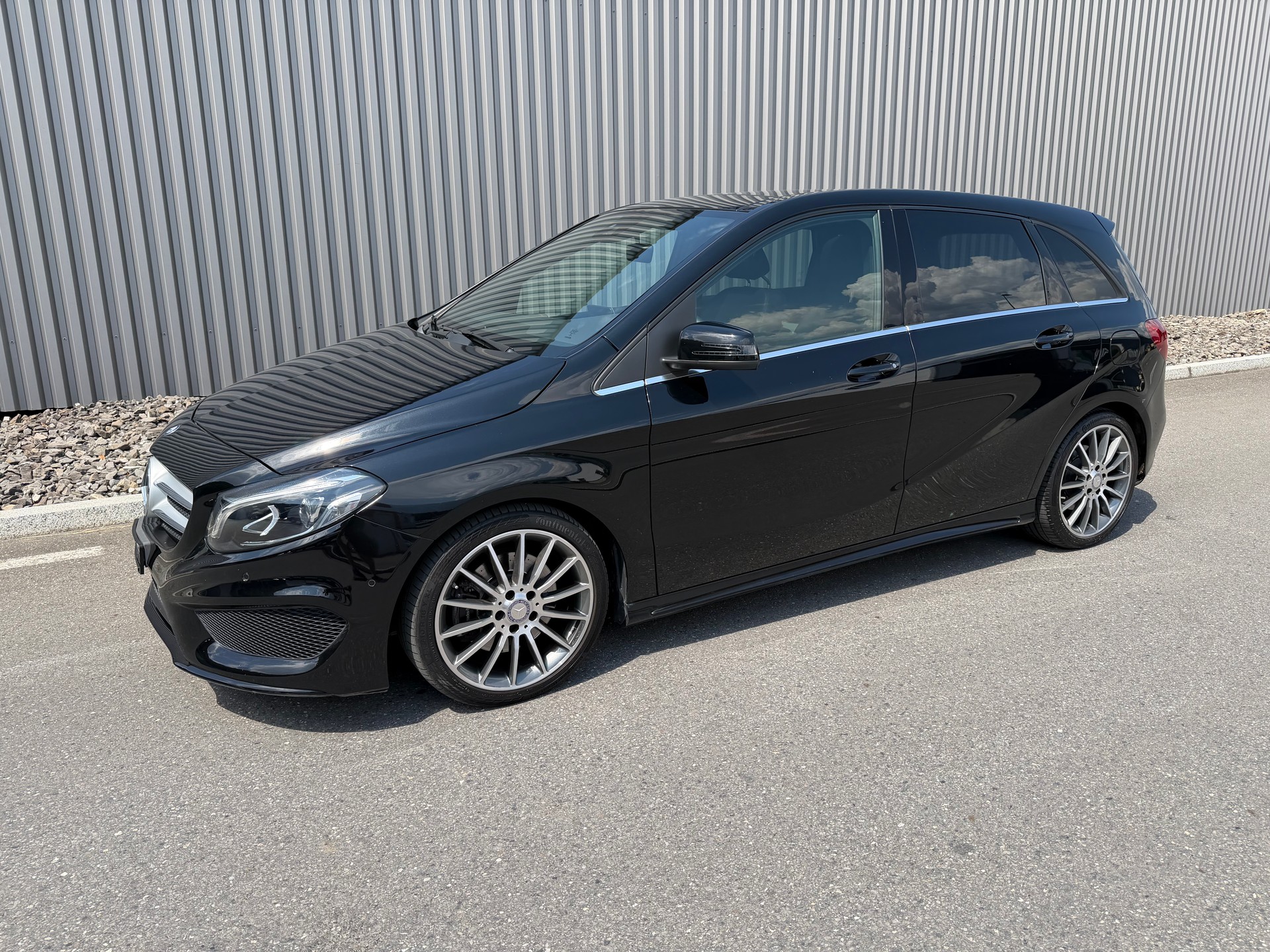 MERCEDES-BENZ B 220 AMG Line 4Matic 7G-DCT