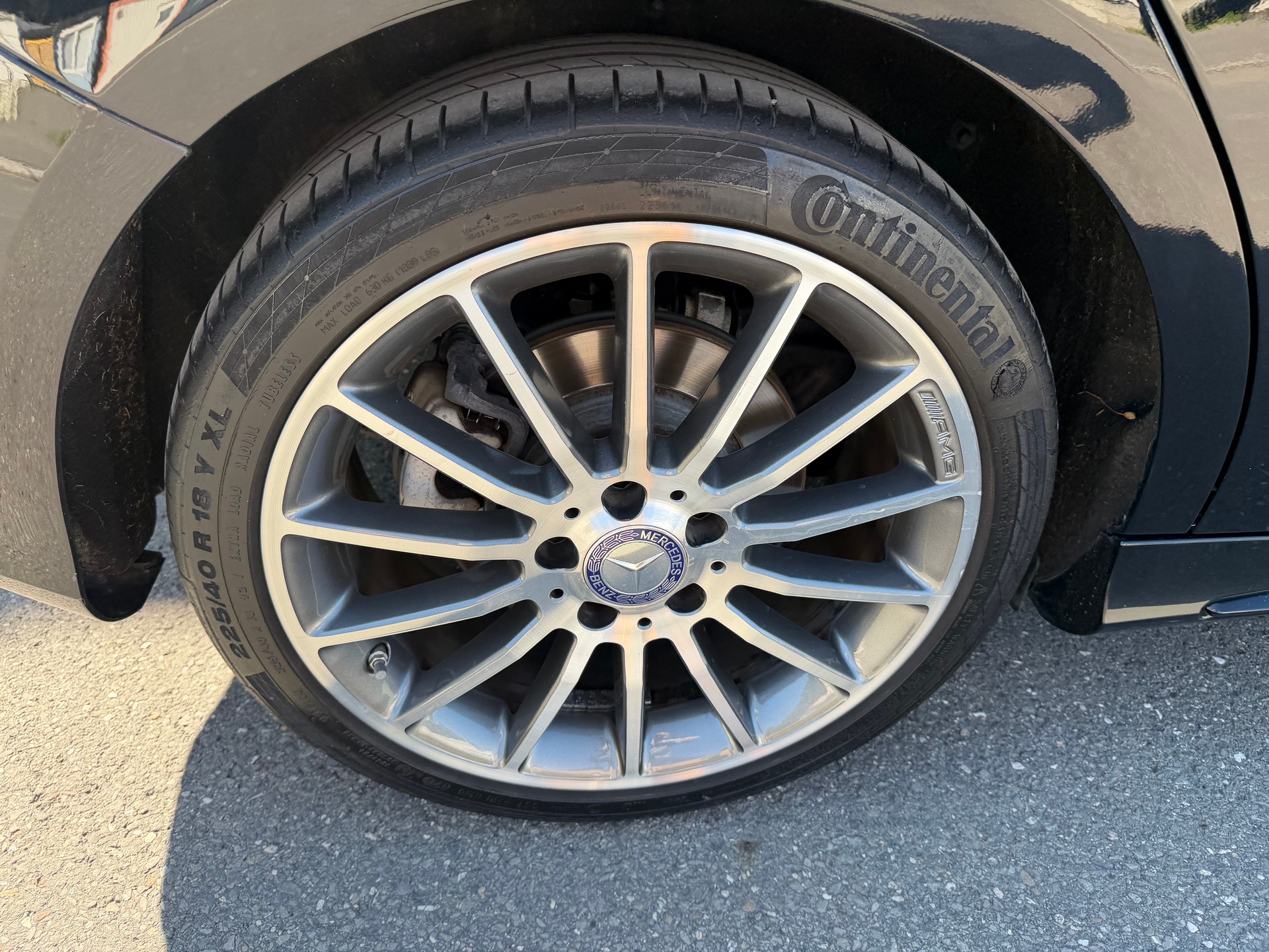MERCEDES-BENZ B 220 AMG Line 4Matic 7G-DCT-image-11