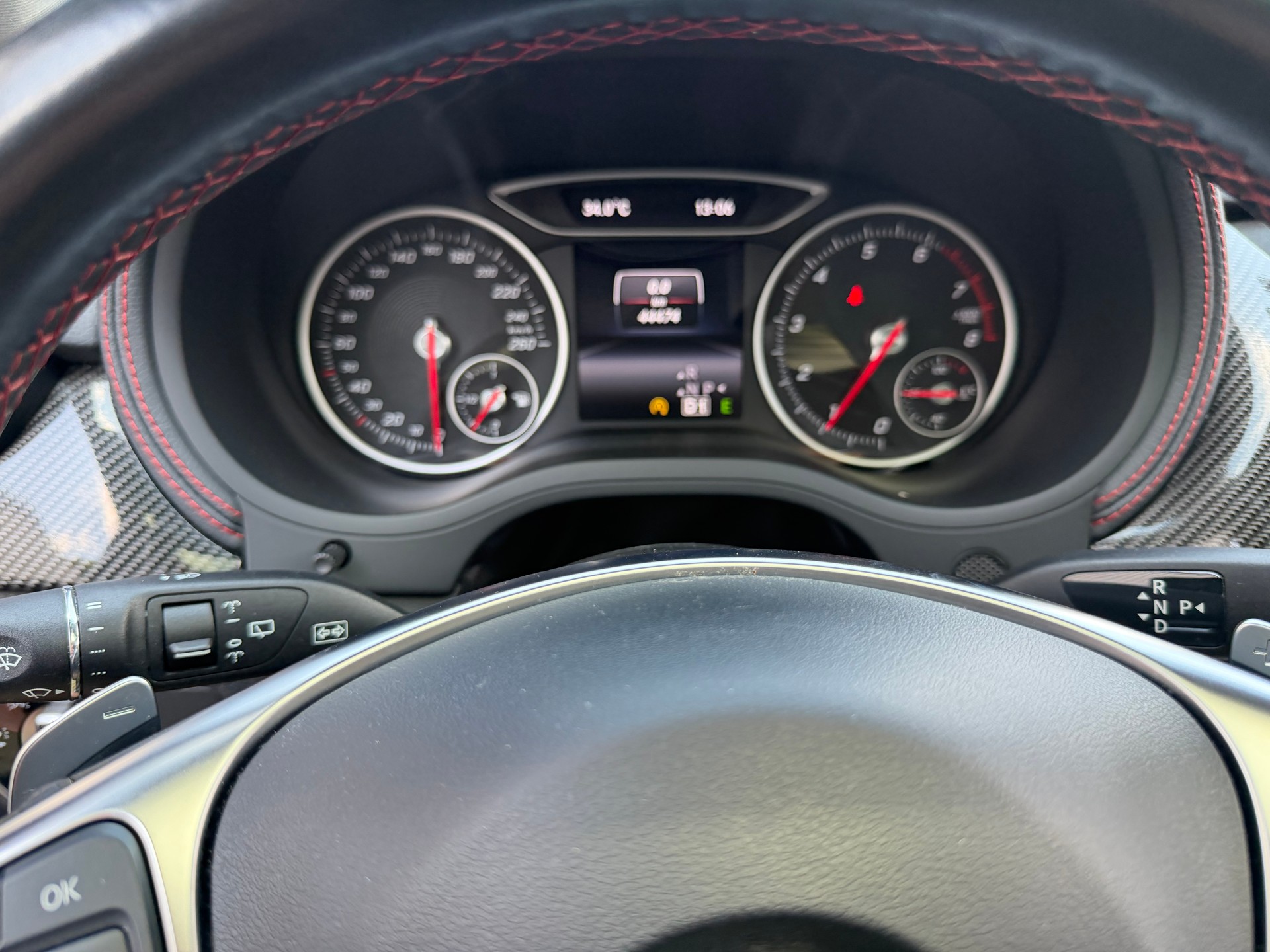 MERCEDES-BENZ B 220 AMG Line 4Matic 7G-DCT-image-31