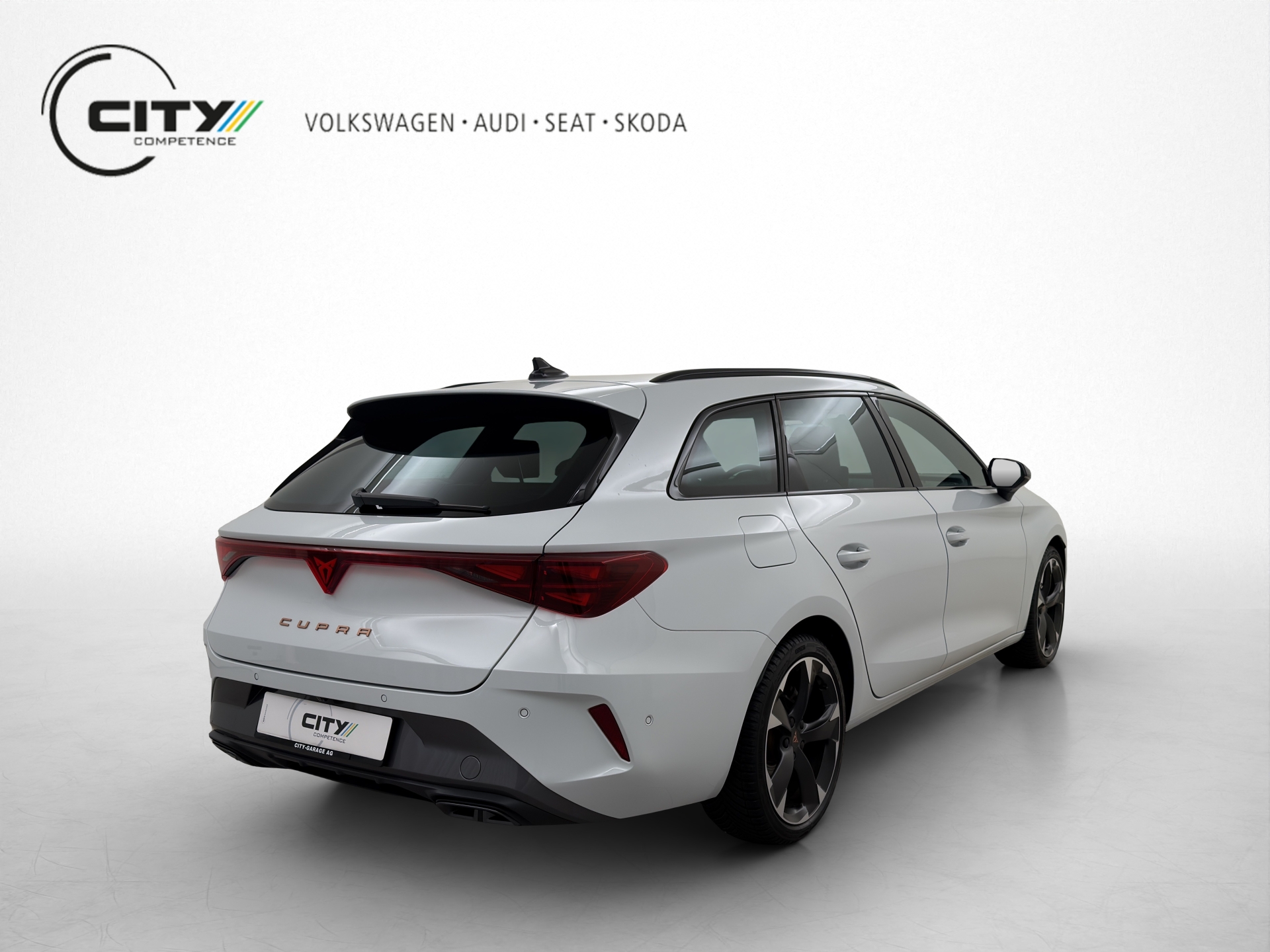CUPRA Leon ST 1.5 eTSI DSG-image-2