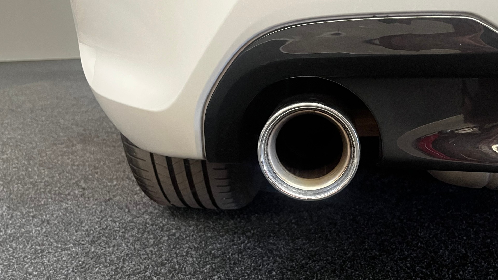 BMW 118i Sport Line Steptronic-image-10