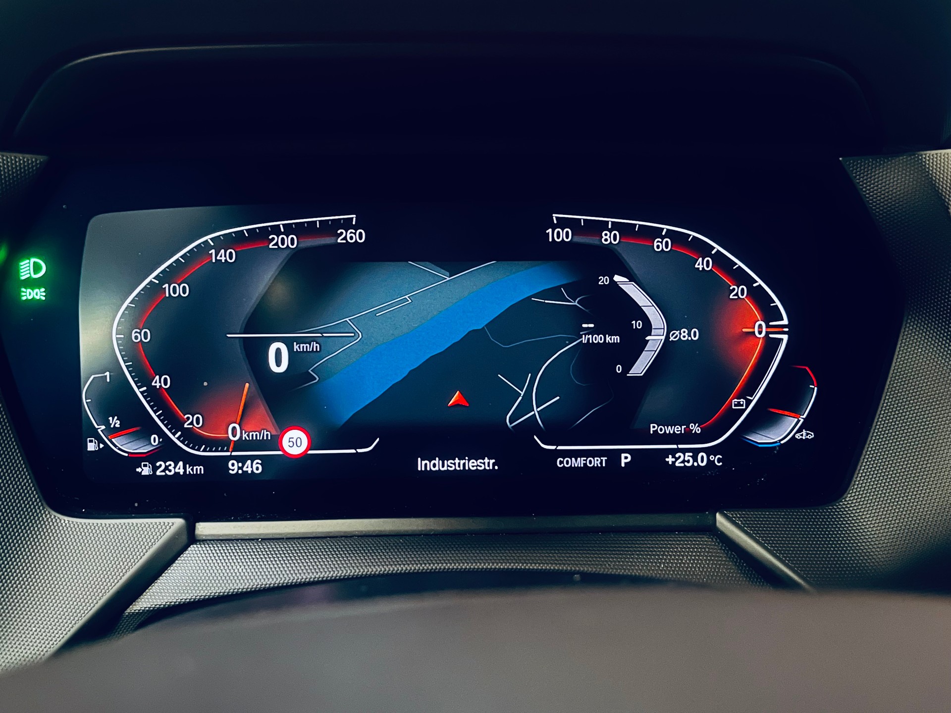 BMW 118i Sport Line Steptronic-image-24