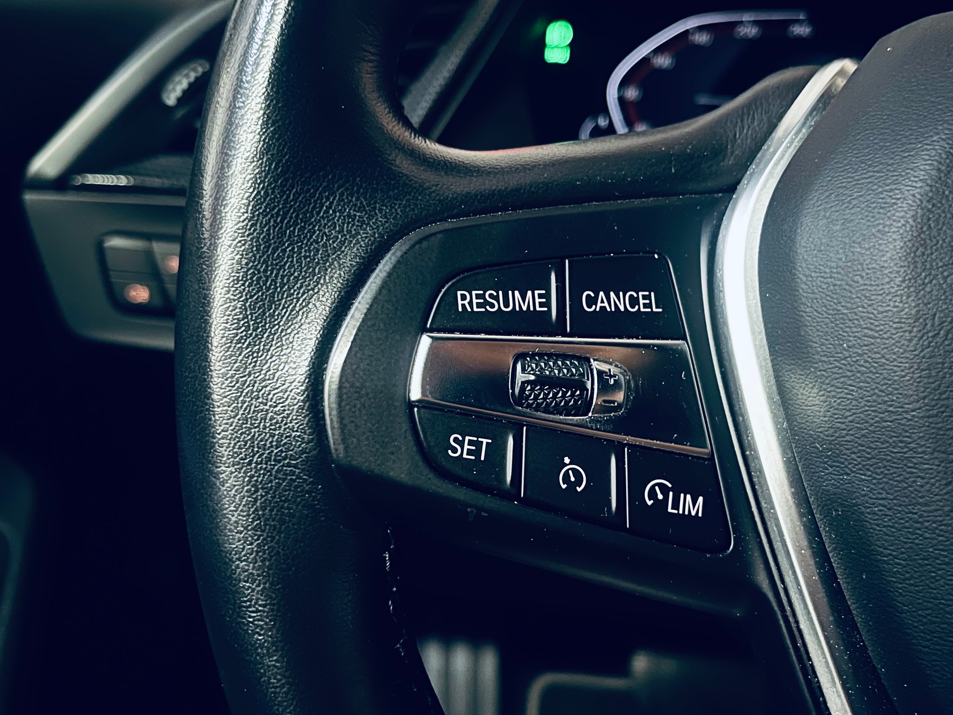 BMW 118i Sport Line Steptronic-image-18