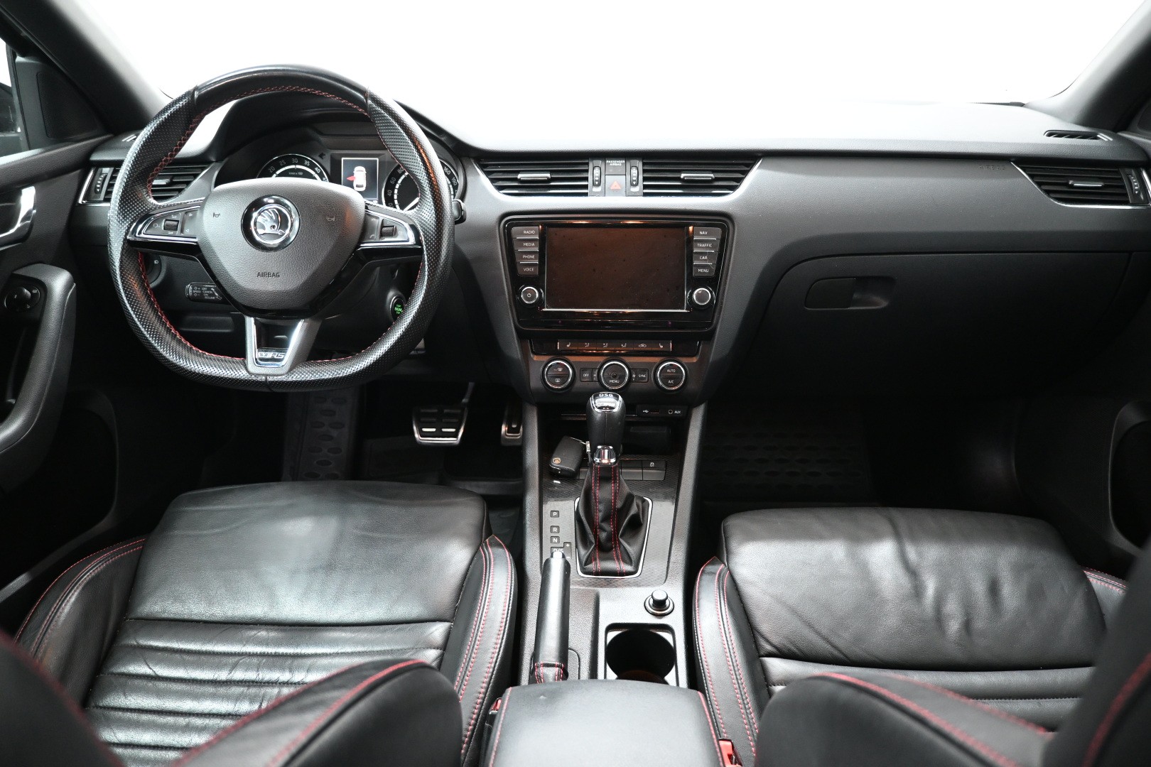 SKODA Octavia Combi 2.0 TDI RS 4x4 DSG-image-3