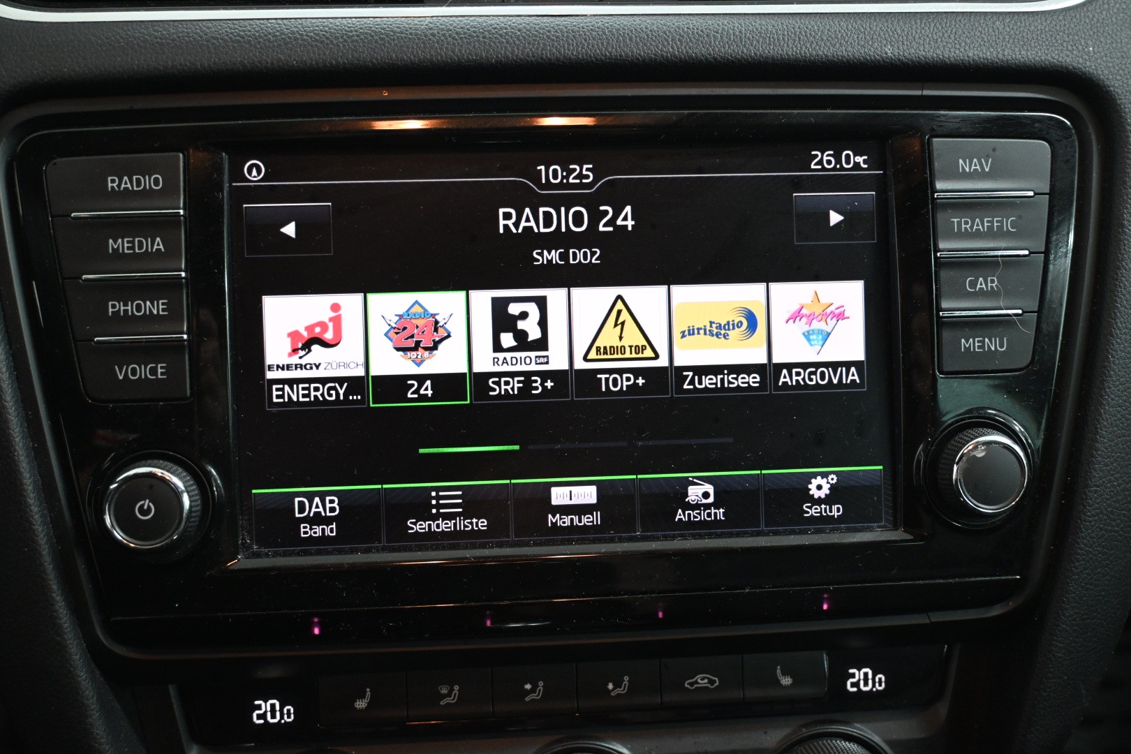 SKODA Octavia Combi 2.0 TDI RS 4x4 DSG-image-10