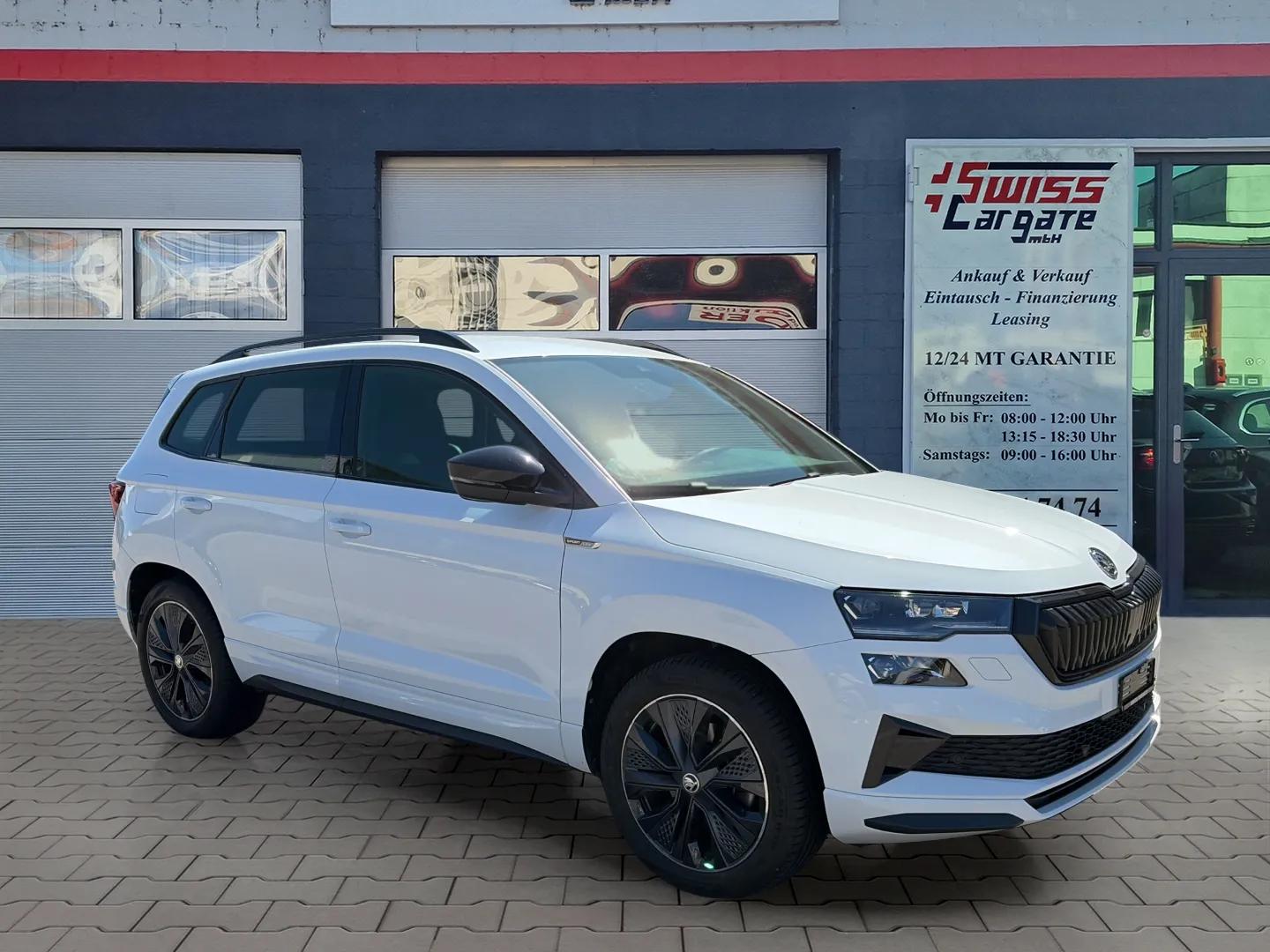 SKODA Karoq 2.0 TSI SportLine 4x4 DSG mit AHK & Standheizung-showroom-element-1