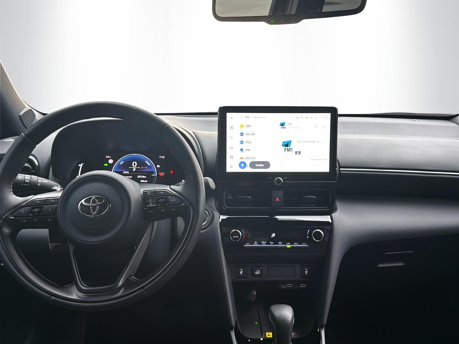 TOYOTA Yaris Cross 1.5 VVT-i HSD Trend AWD-i-image-7