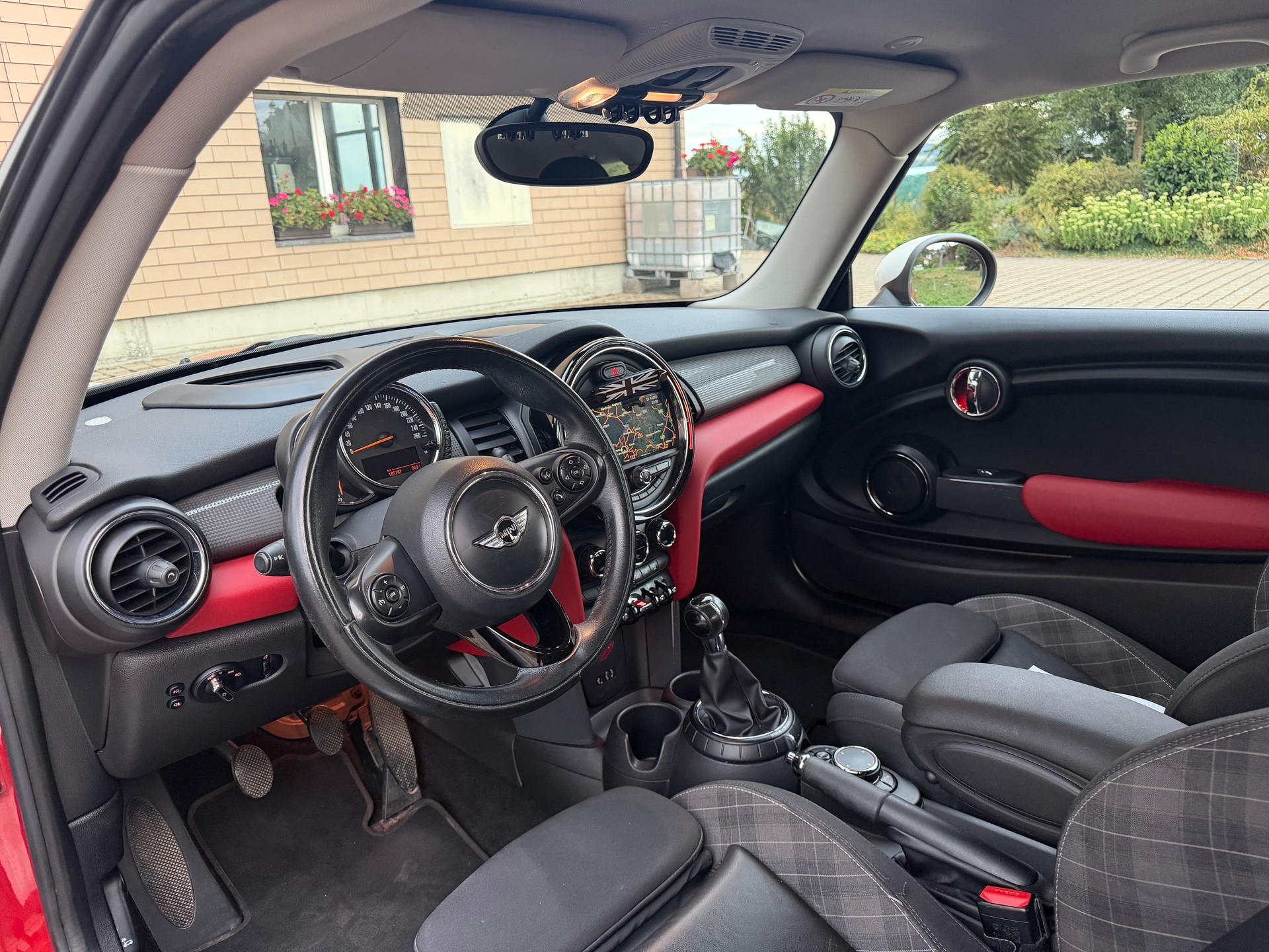 MINI 1.5i Cooper-image-4