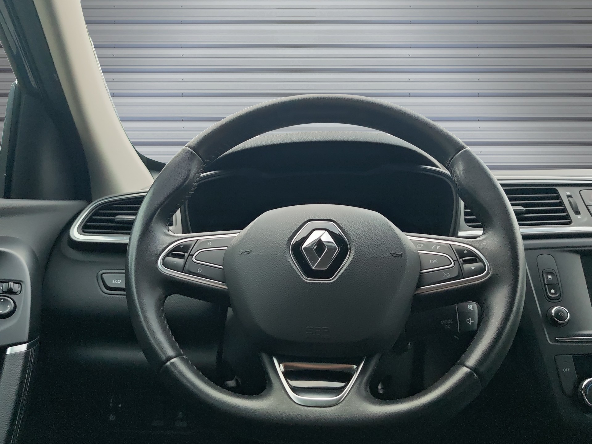 RENAULT Kadjar 1.6 dCi Zen 4x4-image-9