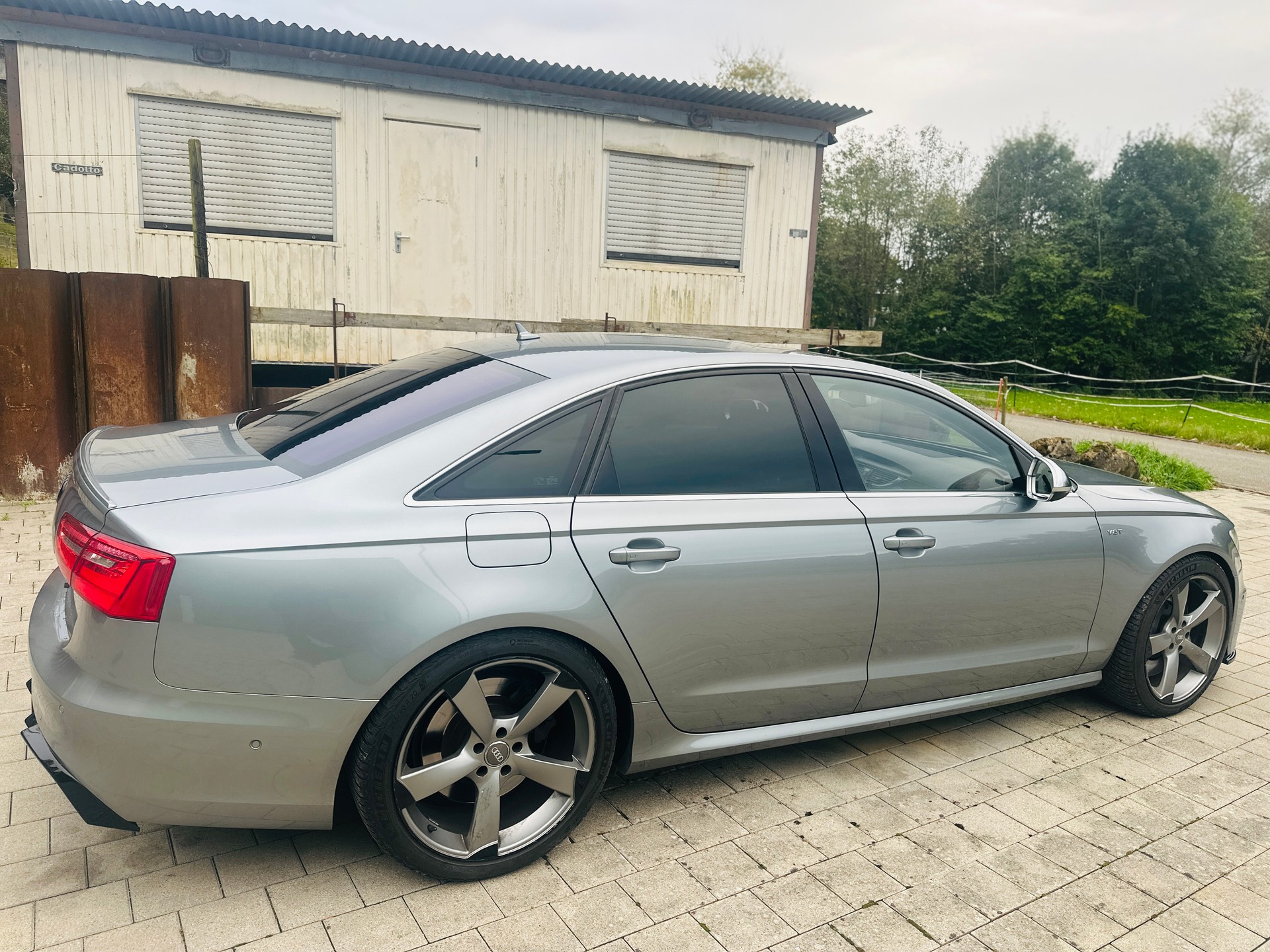AUDI S6 Limousine 4.0 TFSI V8 quattro S-tronic-image-9