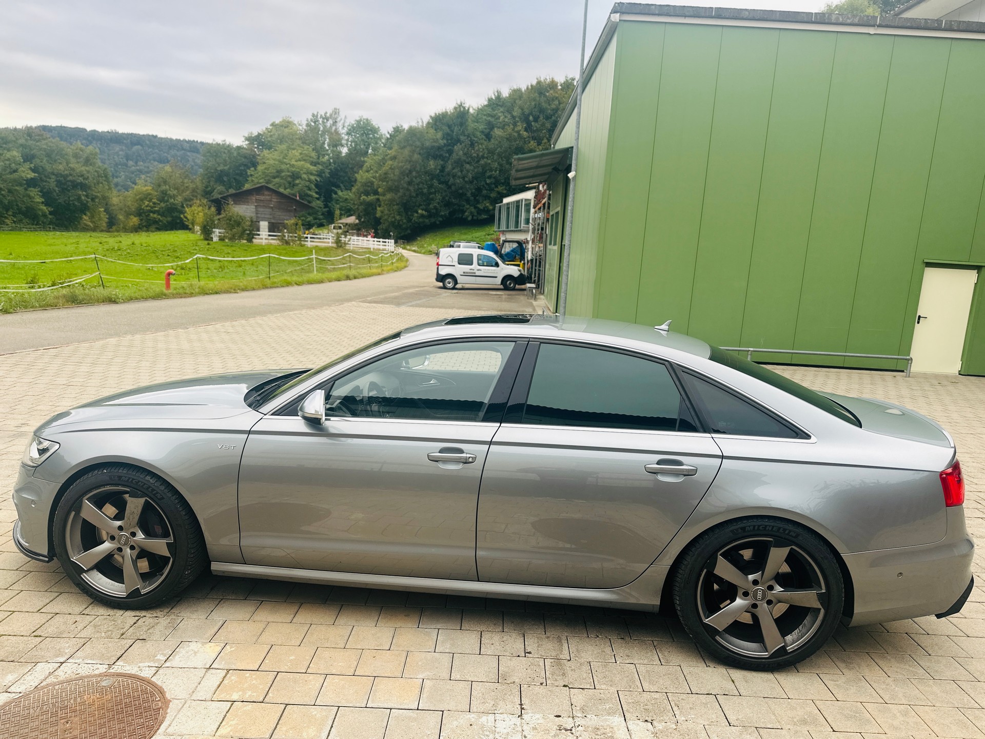 AUDI S6 Limousine 4.0 TFSI V8 quattro S-tronic-image-6