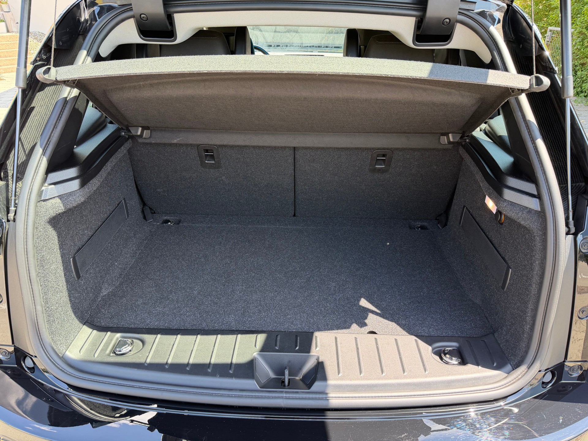 BMW BMW i3s (120Ah)-image-9