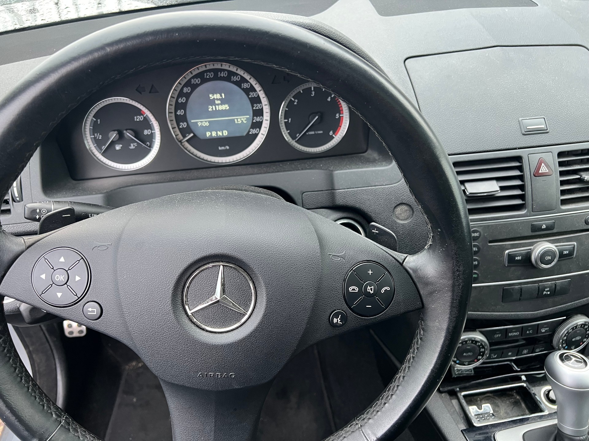 MERCEDES-BENZ C 220 CDI BlueEfficiency Avantgarde Automatic-image-2