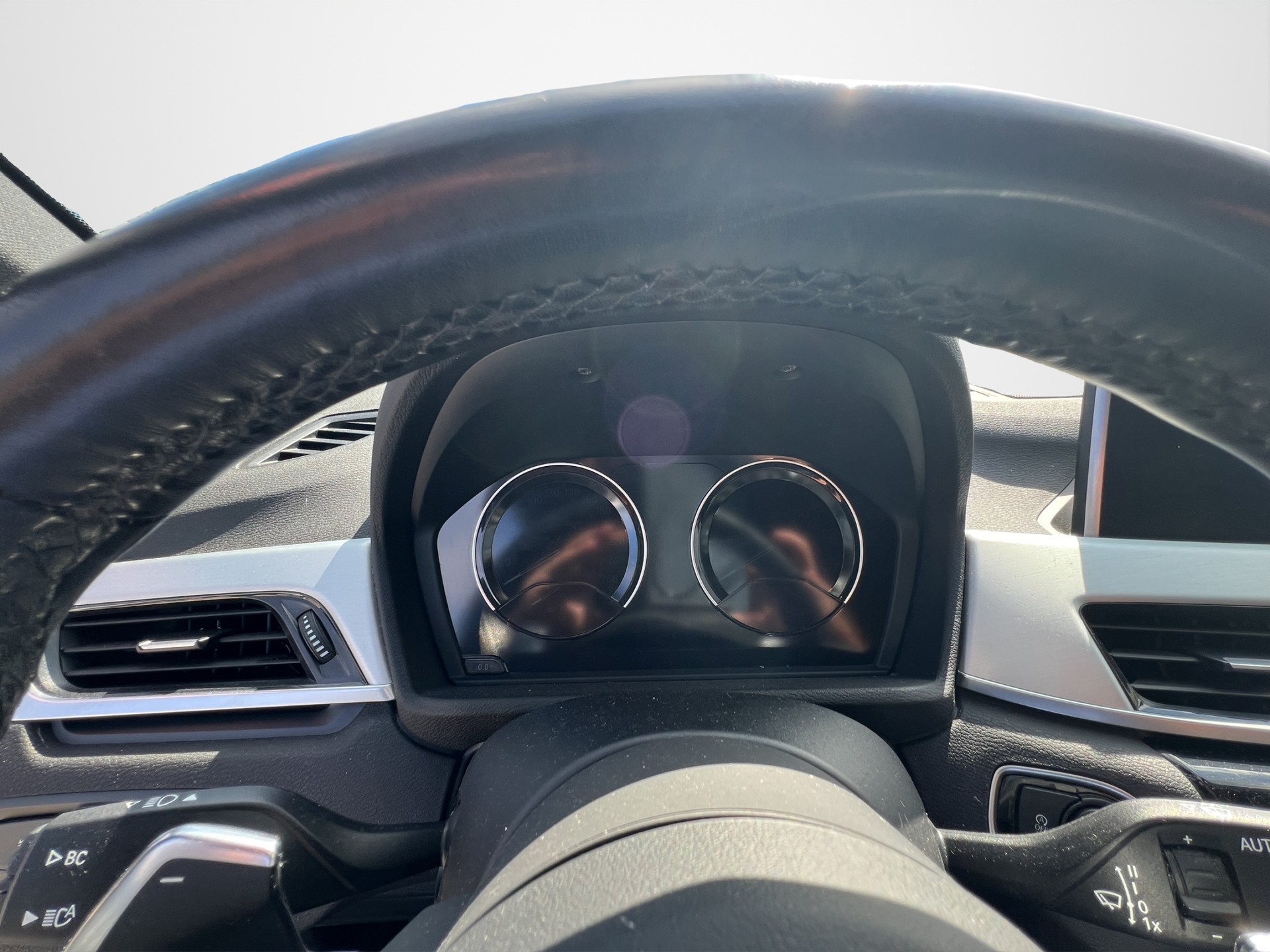 BMW X1 20d xDrive SAG-image-9