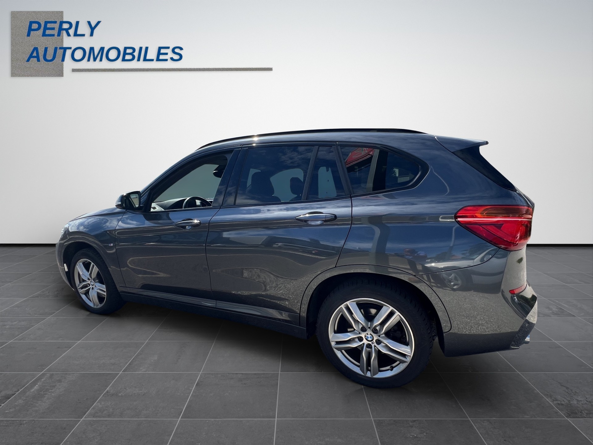 BMW X1 20d xDrive SAG-image-3