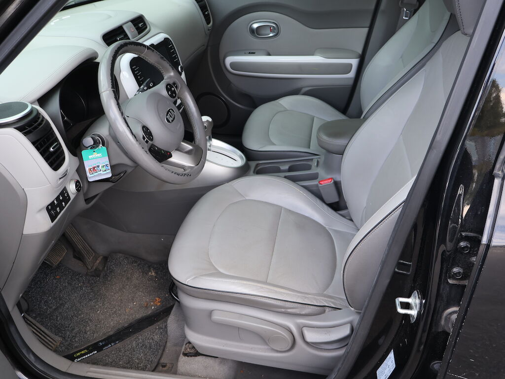 KIA Soul EV Style-image-1