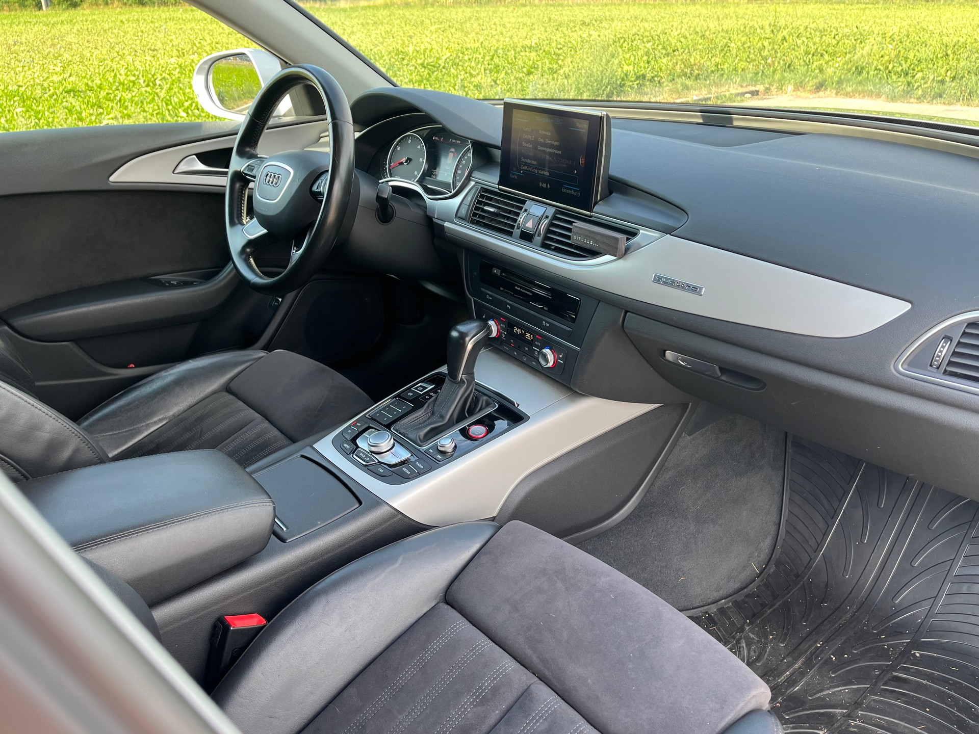 AUDI A6 Avant 3.0 TDI V6 quattro S-tronic-image-7
