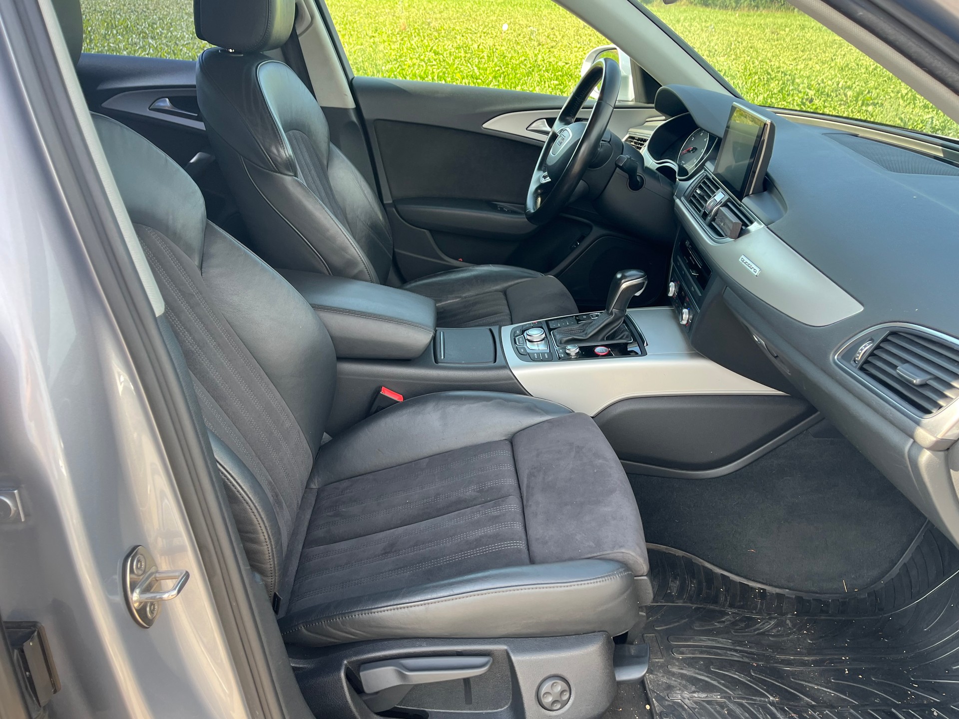 AUDI A6 Avant 3.0 TDI V6 quattro S-tronic-image-10