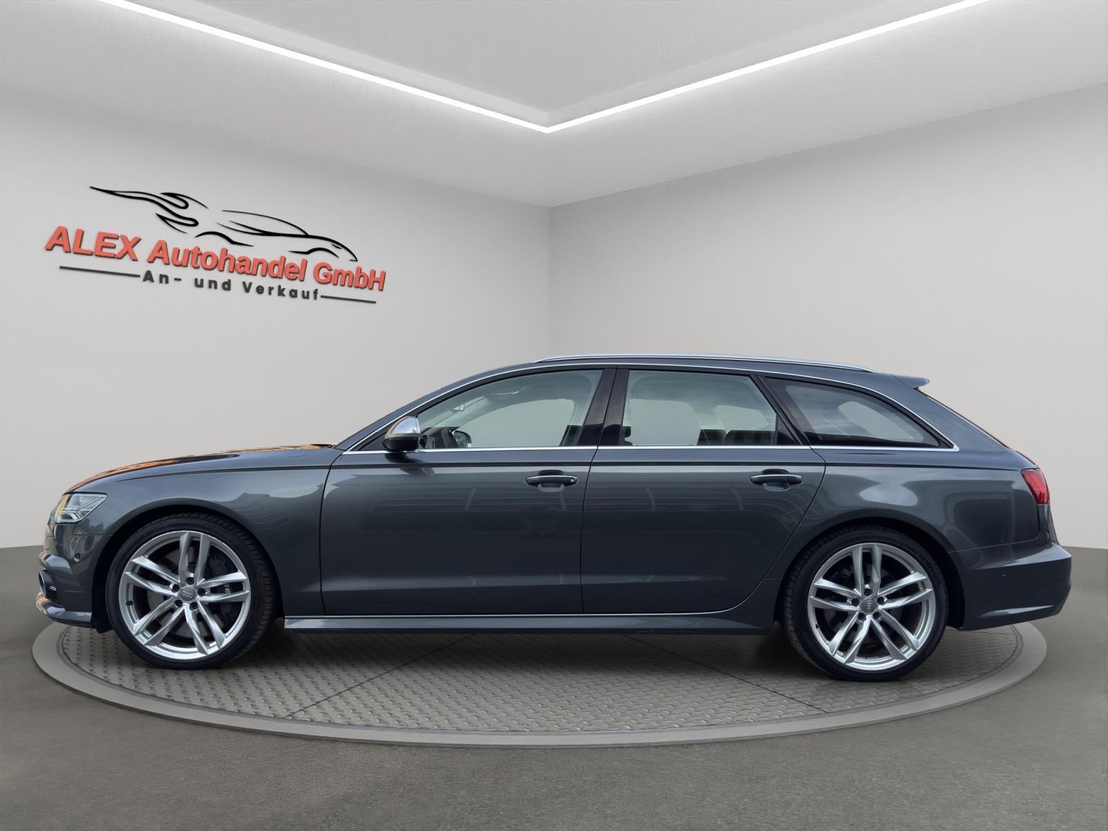 AUDI S6 Avant 4.0 TFSI V8 quattro S-tronic-image-2