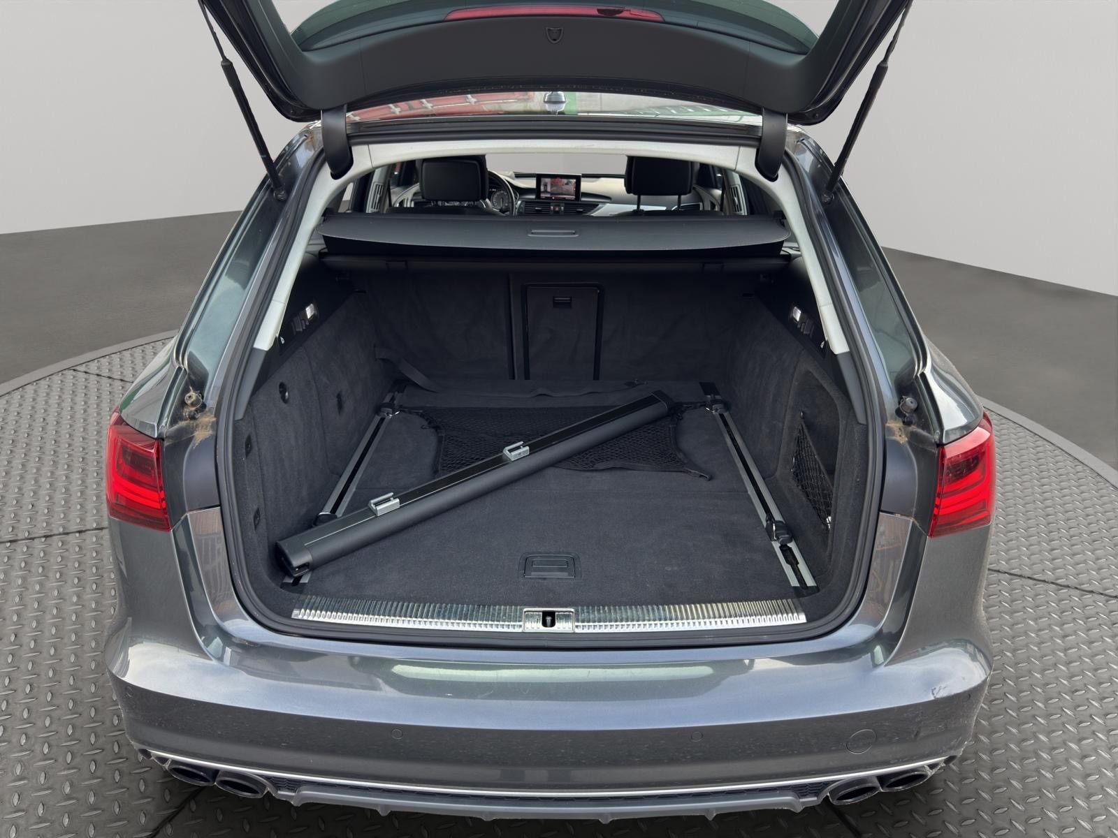 AUDI S6 Avant 4.0 TFSI V8 quattro S-tronic-image-5