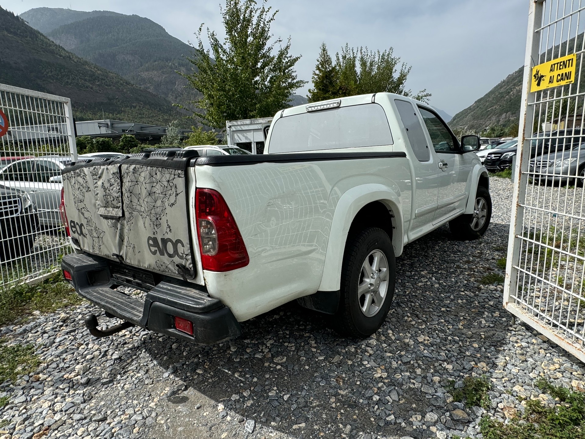 ISUZU D-MAX SpaceCab LS 3.0 4x4 A-image-12