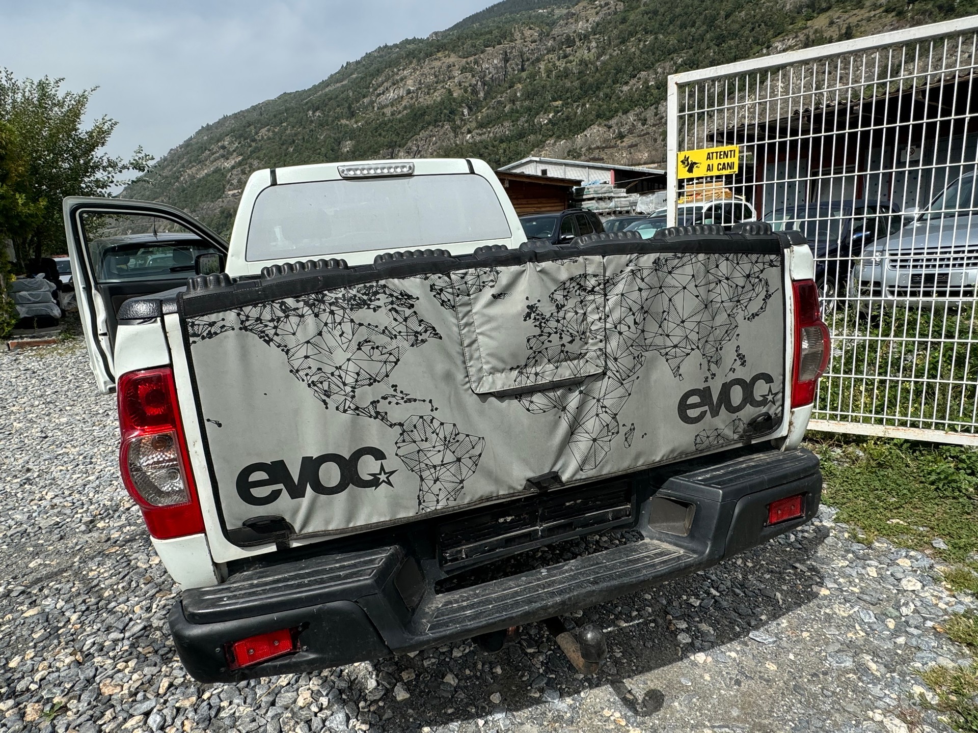 ISUZU D-MAX SpaceCab LS 3.0 4x4 A-image-6