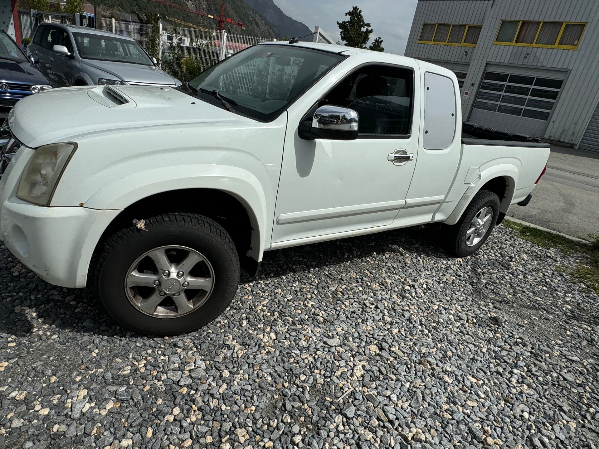 ISUZU D-MAX SpaceCab LS 3.0 4x4 A-image-11