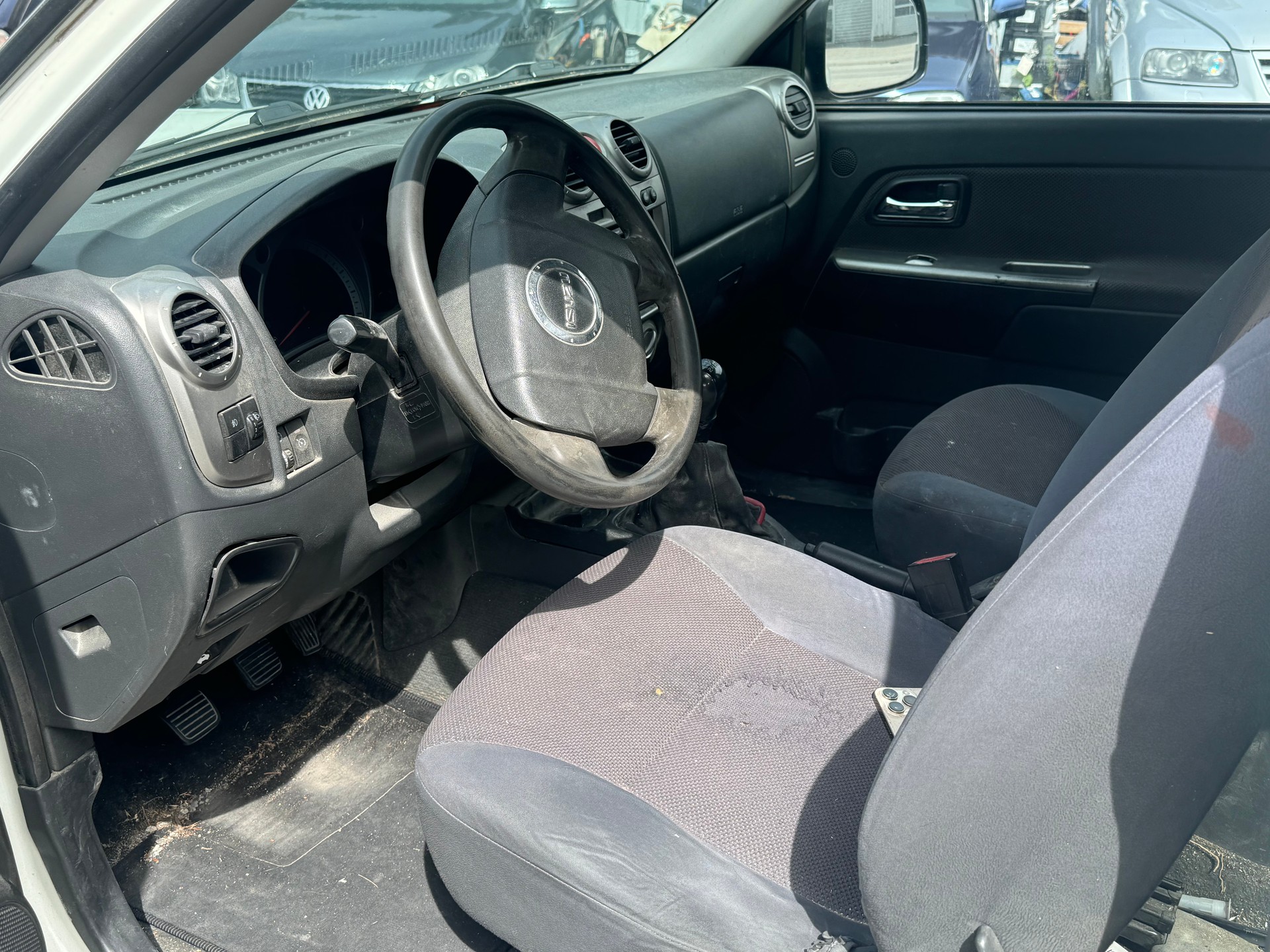 ISUZU D-MAX SpaceCab LS 3.0 4x4 A-image-8