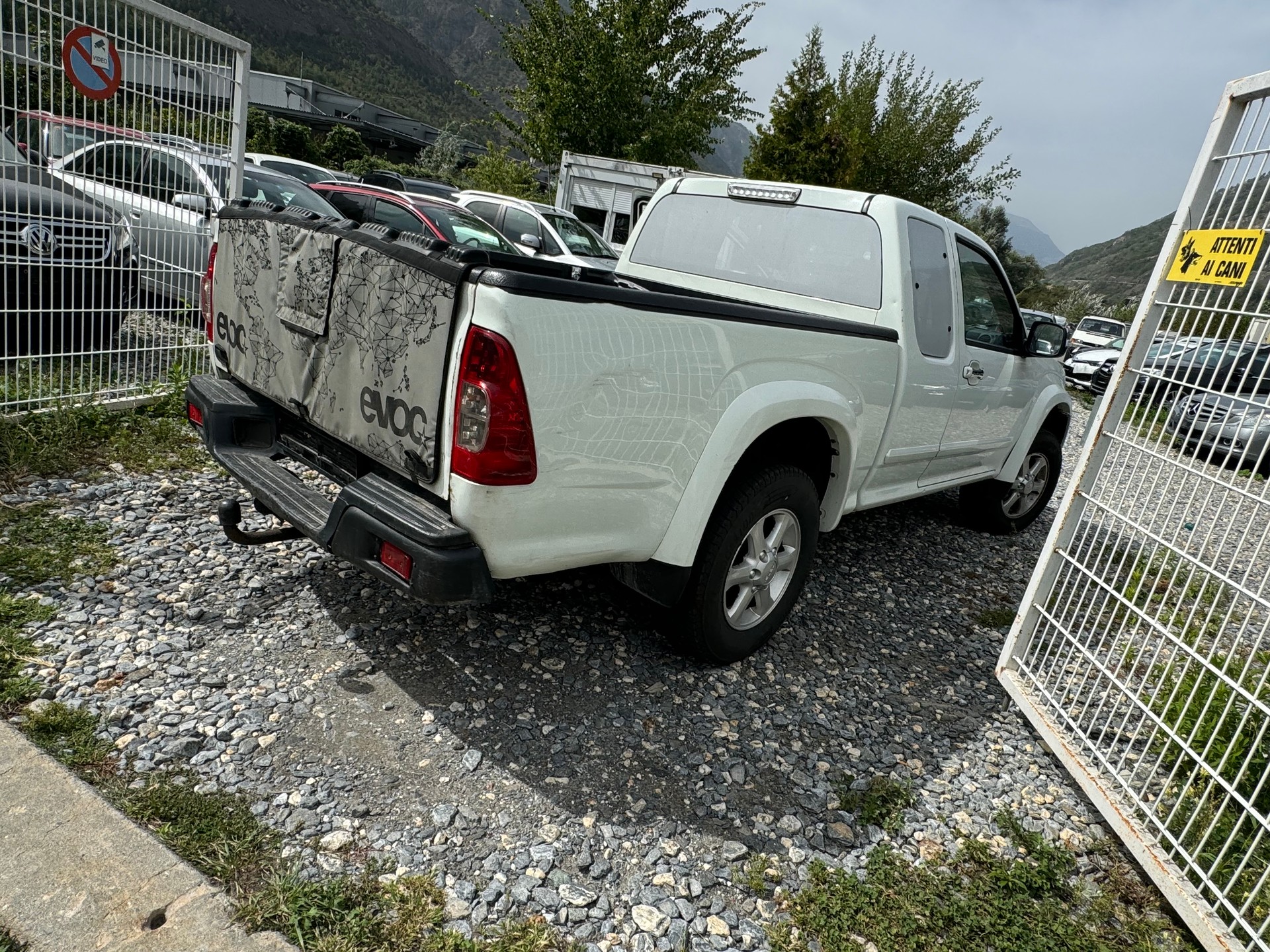 ISUZU D-MAX SpaceCab LS 3.0 4x4 A-image-13