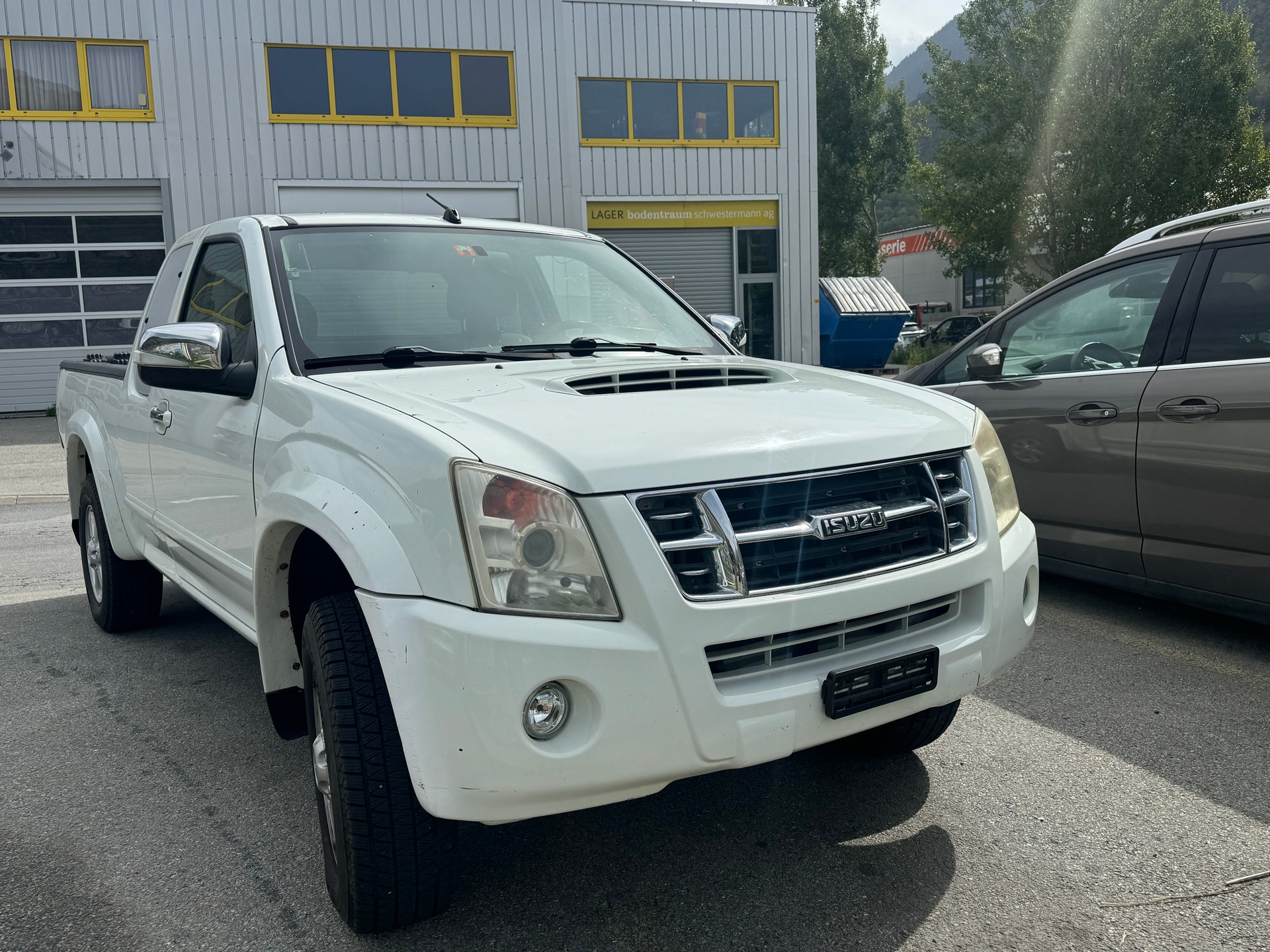 ISUZU D-MAX SpaceCab LS 3.0 4x4 A-image-1