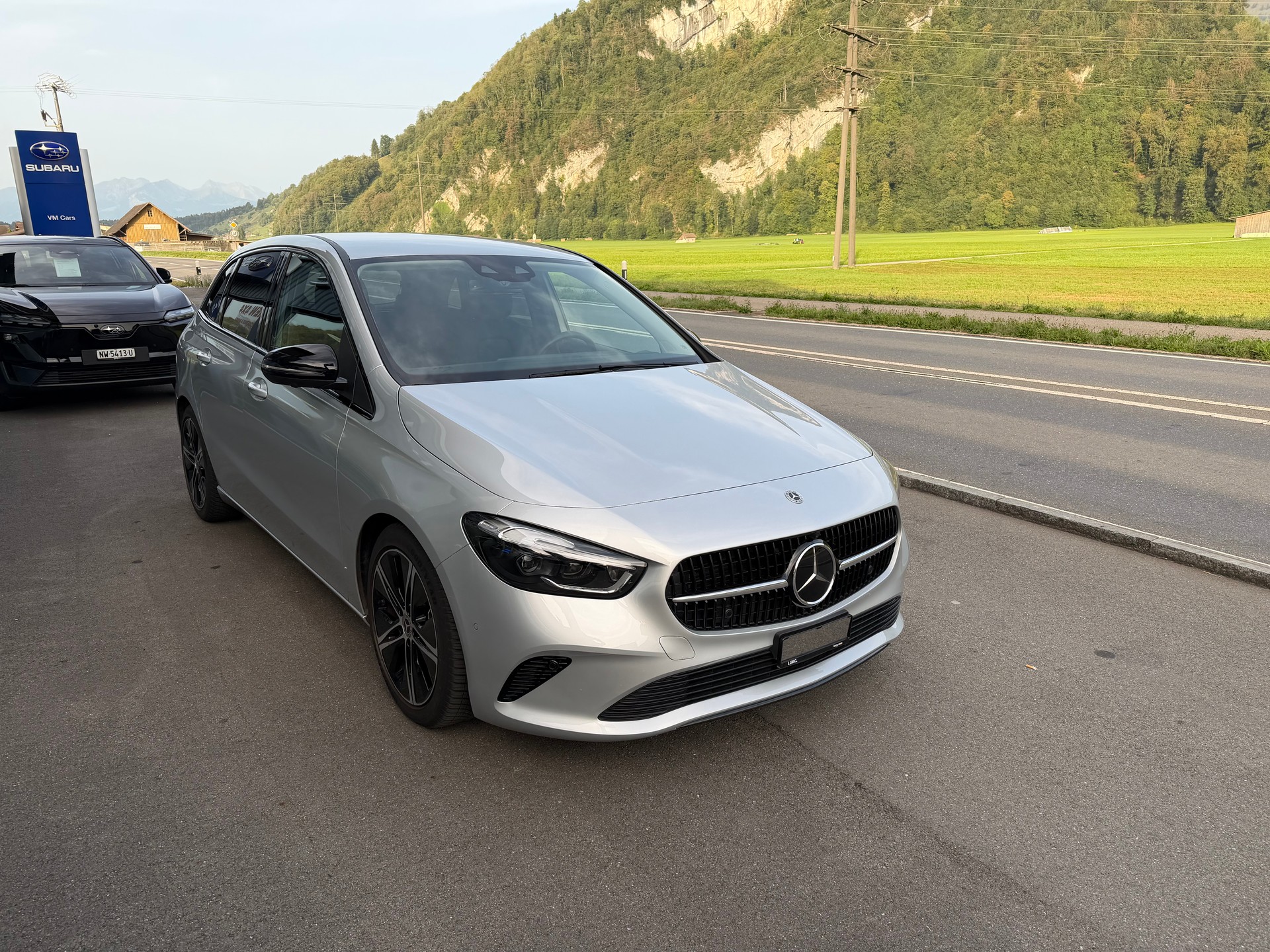 MERCEDES-BENZ B 220 4Matic 8G-DCT-showroom-element-1