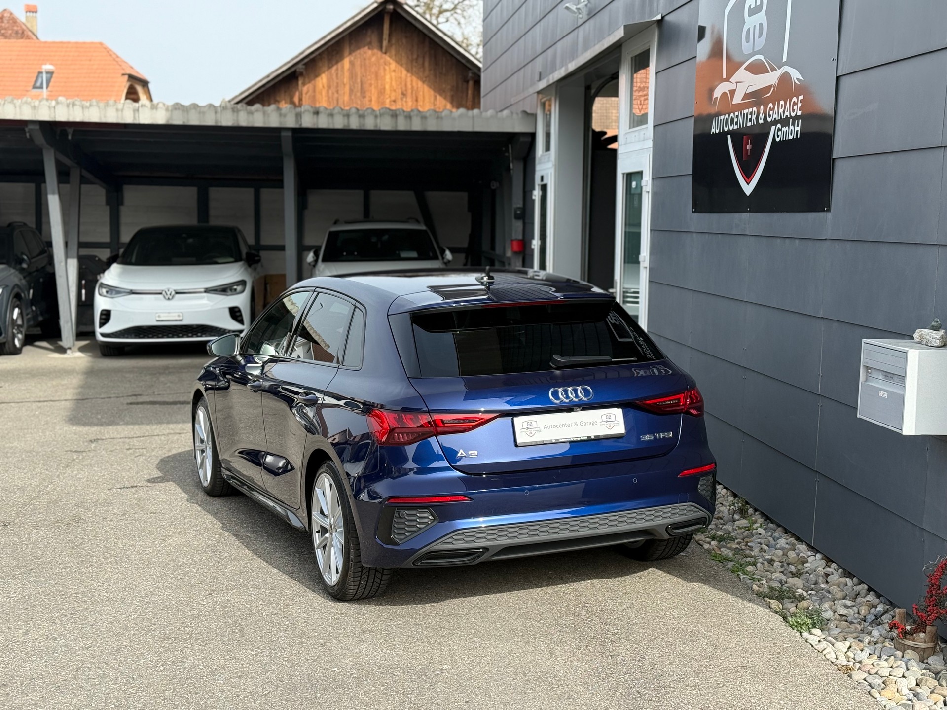 AUDI A3 Sportback 35 TFSI S line S-tronic °° 5 Jahre / 100'000 KM Audi-Garantie °°-image-5