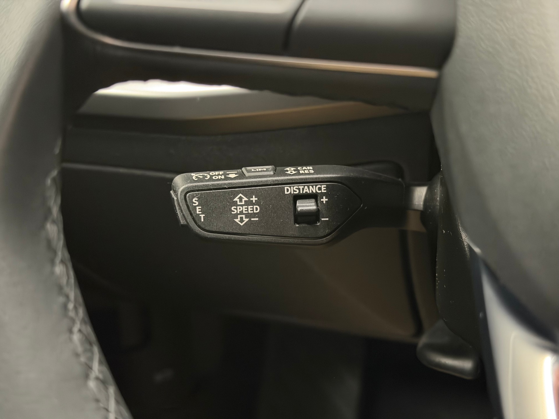 AUDI A3 Sportback 35 TFSI S line S-tronic °° 5 Jahre / 100'000 KM Audi-Garantie °°-image-20
