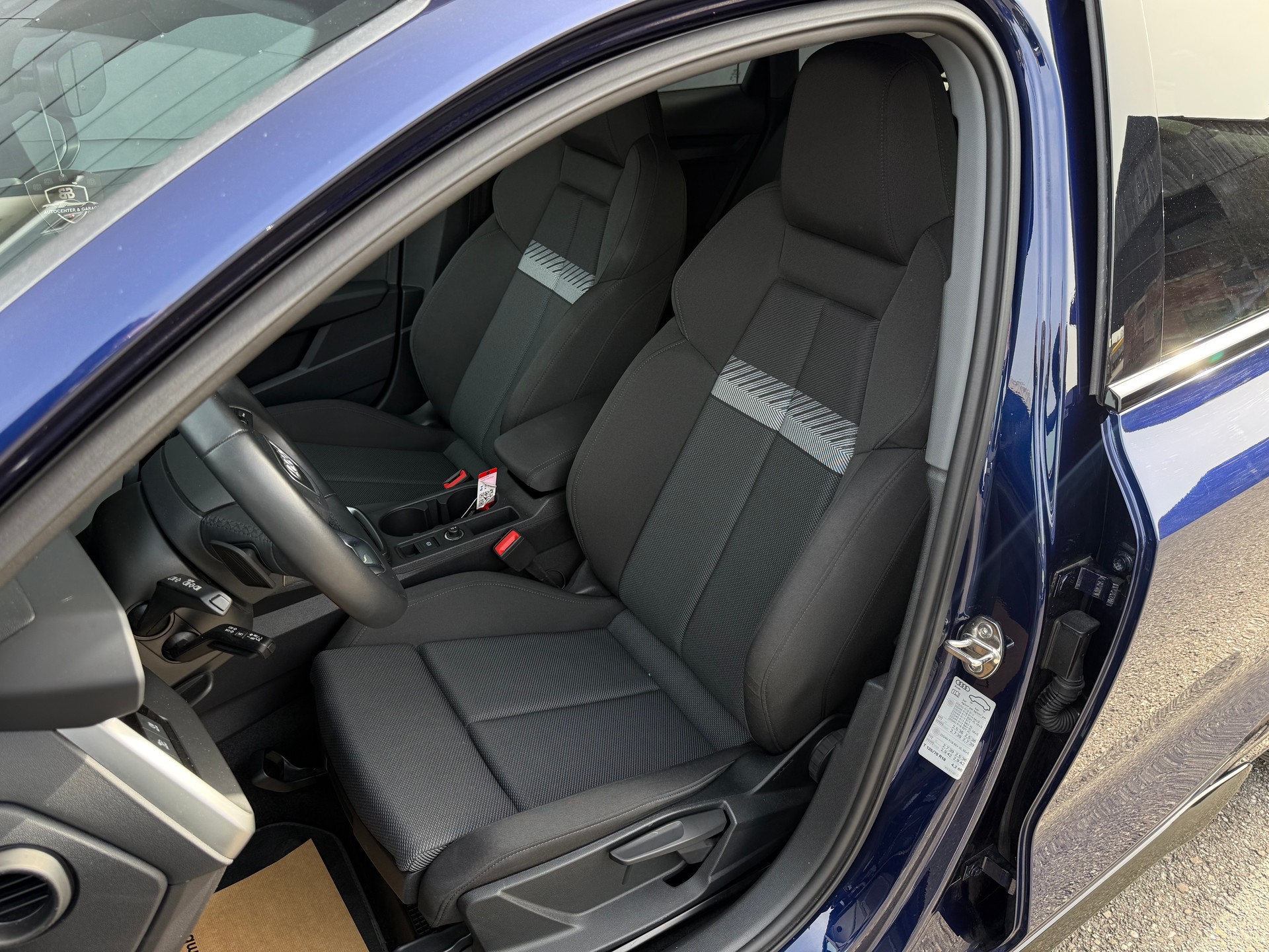 AUDI A3 Sportback 35 TFSI S line S-tronic °° 5 Jahre / 100'000 KM Audi-Garantie °°-image-10