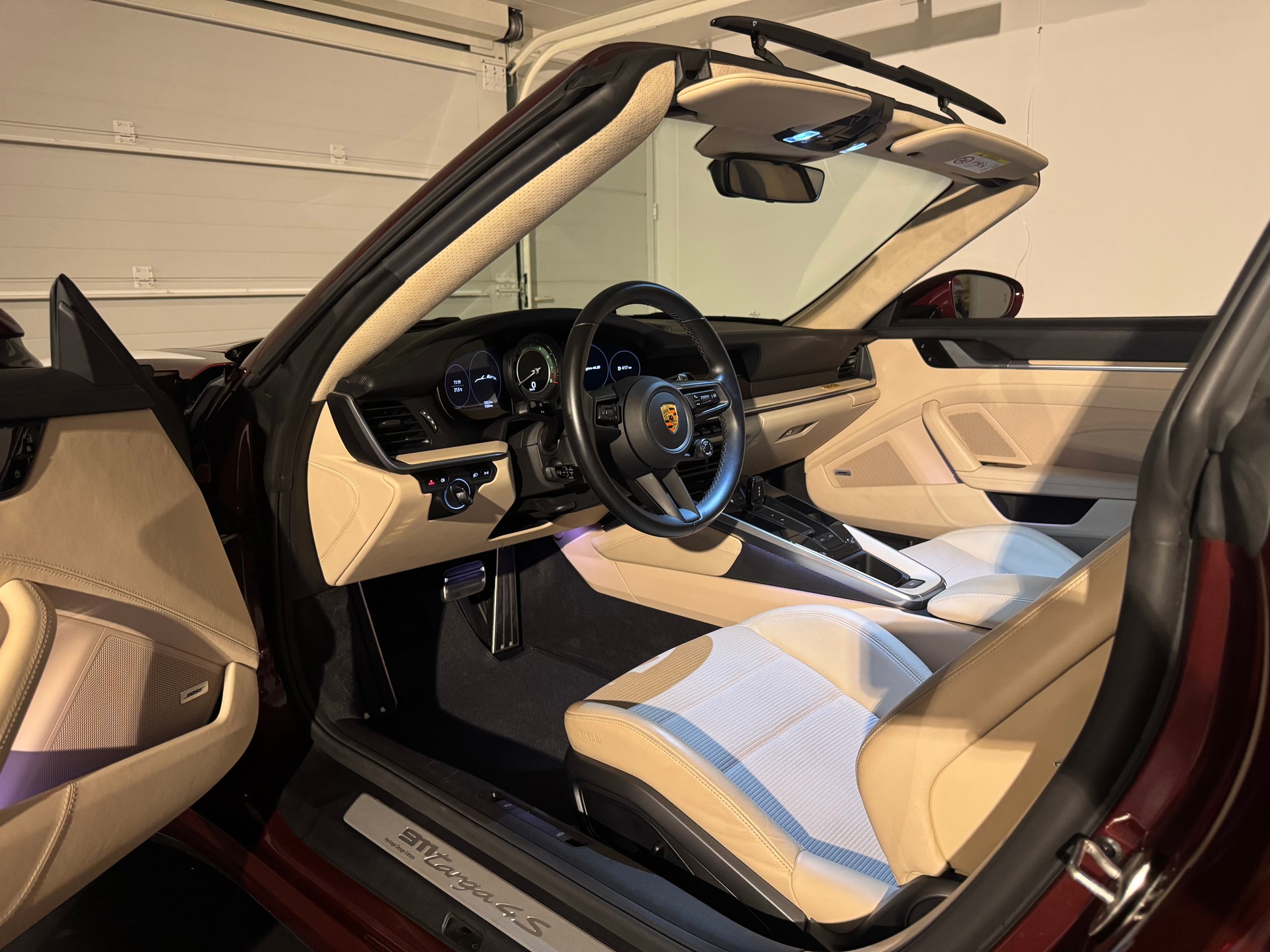 PORSCHE 911 Targa 4S Heritage Design Edition PDK-image-18