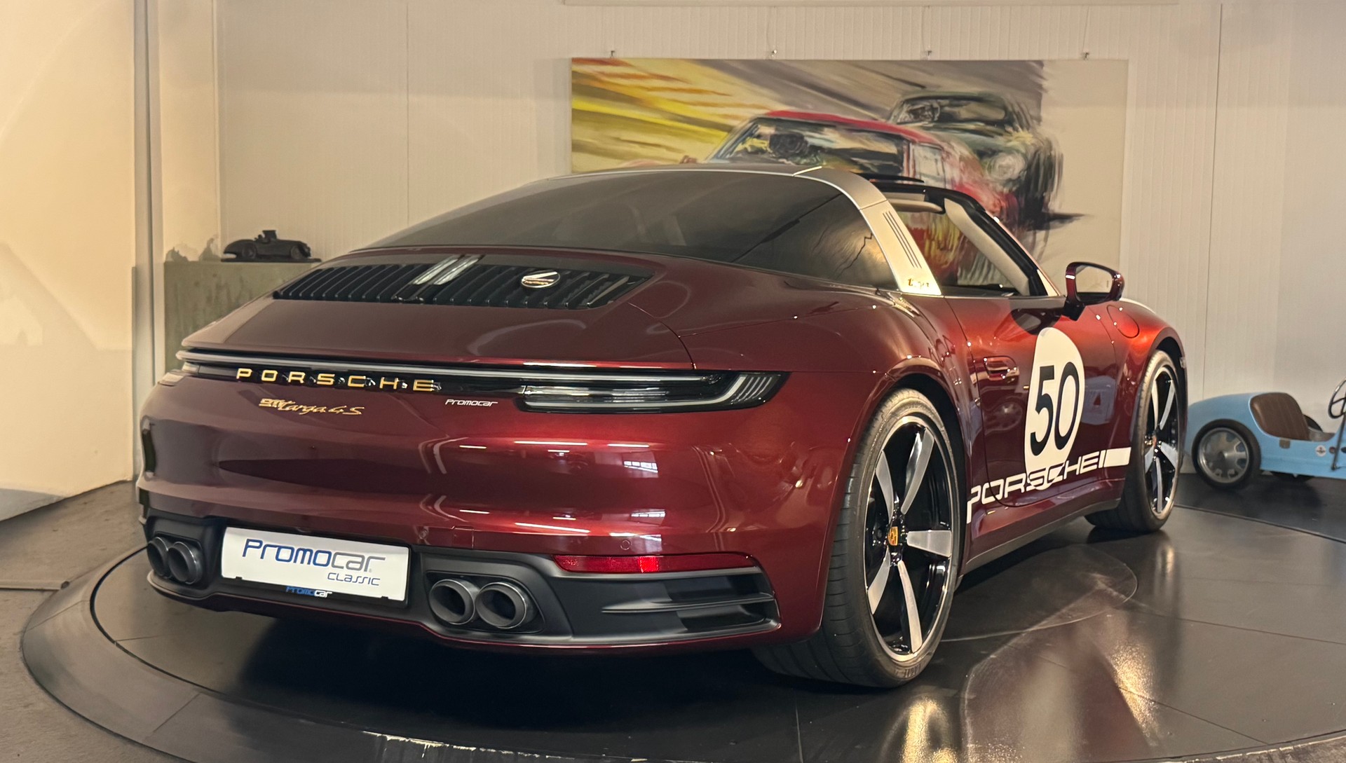PORSCHE 911 Targa 4S Heritage Design Edition PDK-image-5