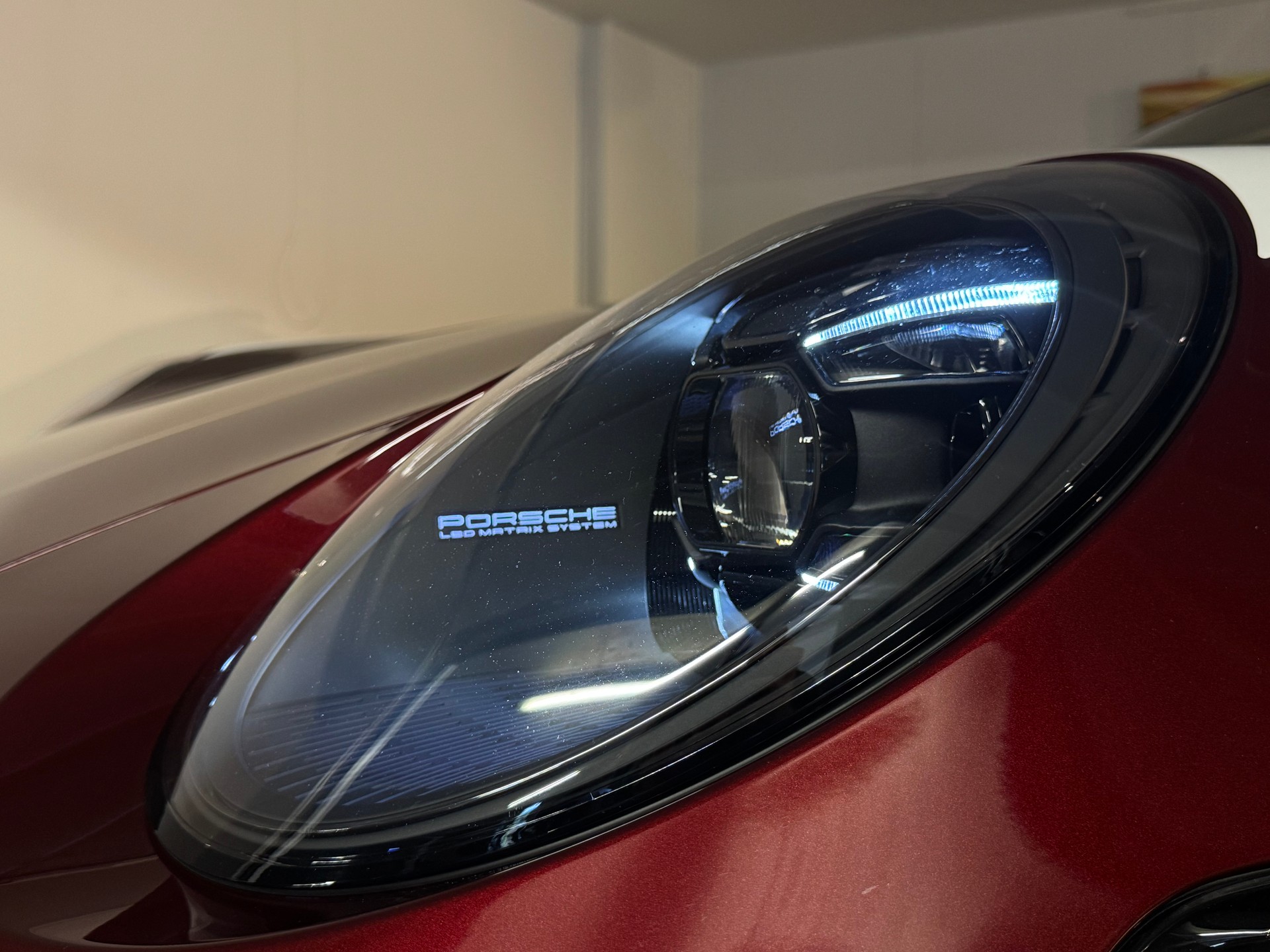 PORSCHE 911 Targa 4S Heritage Design Edition PDK-image-12