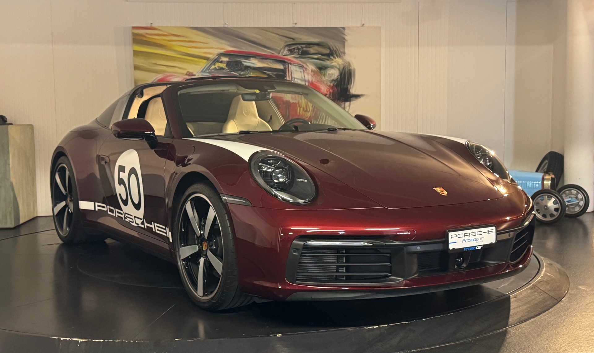 PORSCHE 911 Targa 4S Heritage Design Edition PDK-image-8