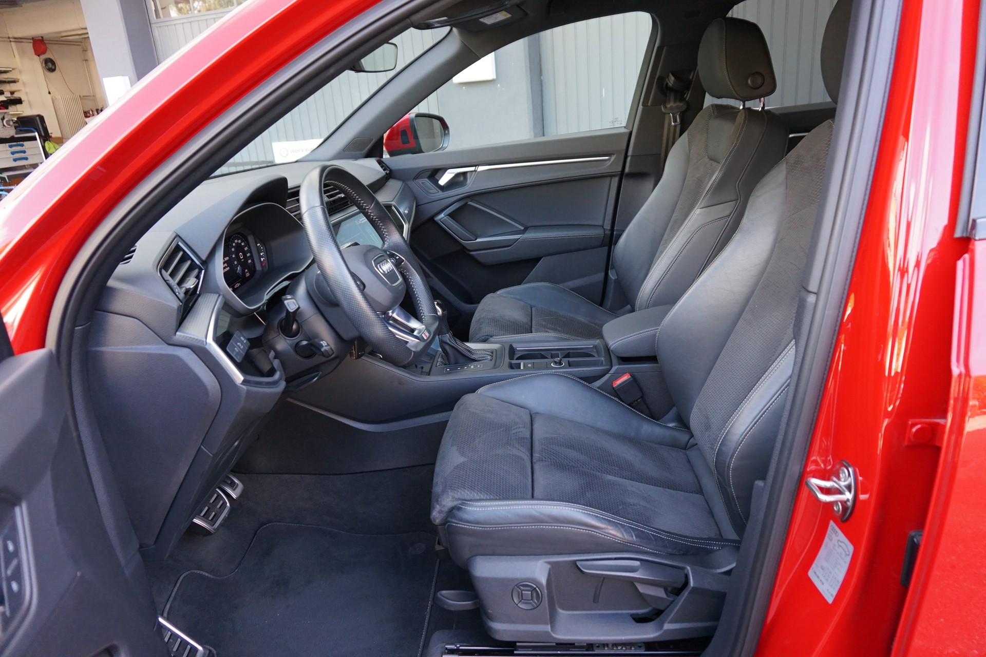 AUDI Q3 Sportback 35 TFSI S line S-tronic-image-7