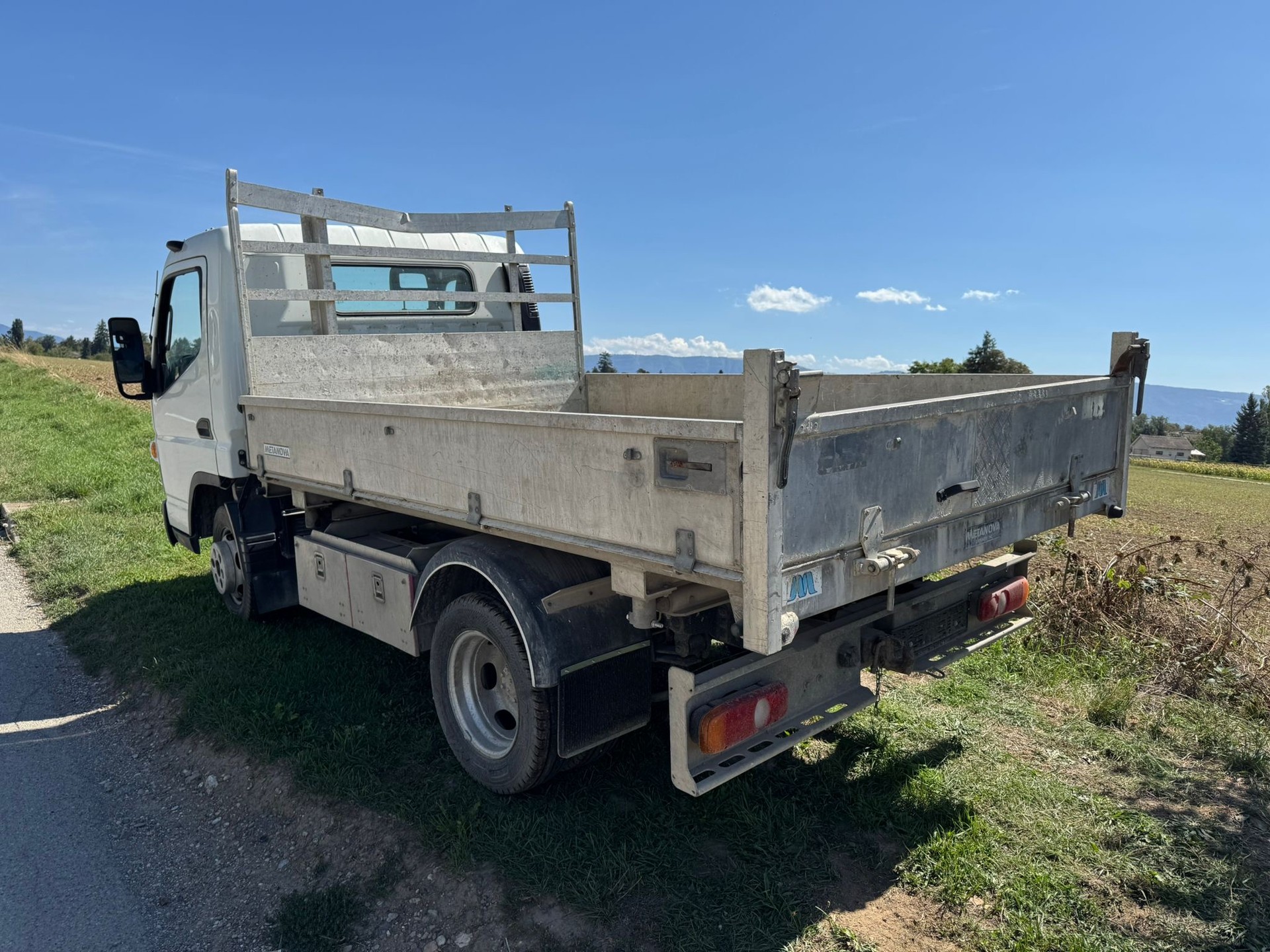 MITSUBISHI FUSO Canter 3C15-image-5