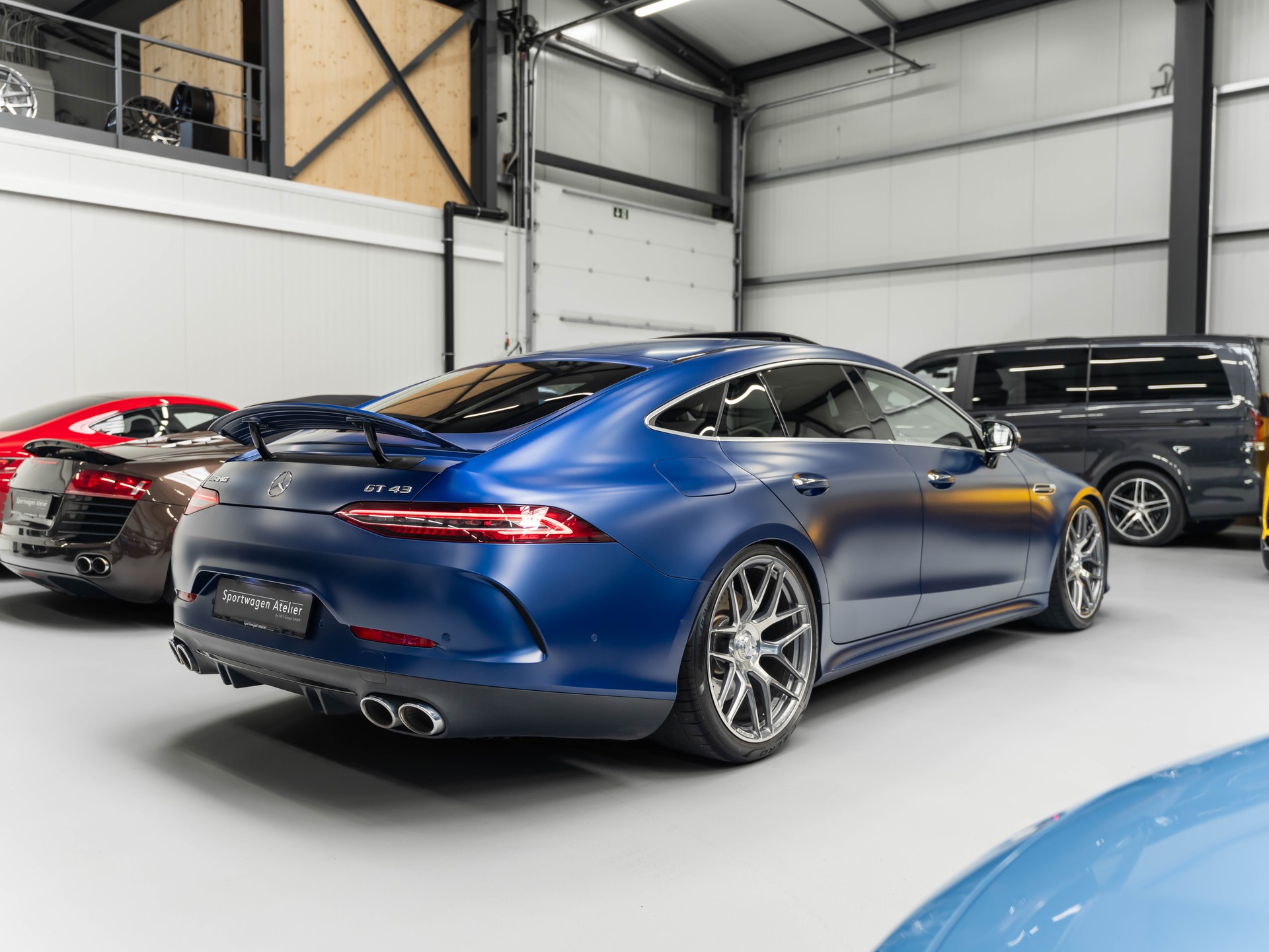 MERCEDES-BENZ AMG GT 4 43 4Matic+ Speedshift TCT-image-3