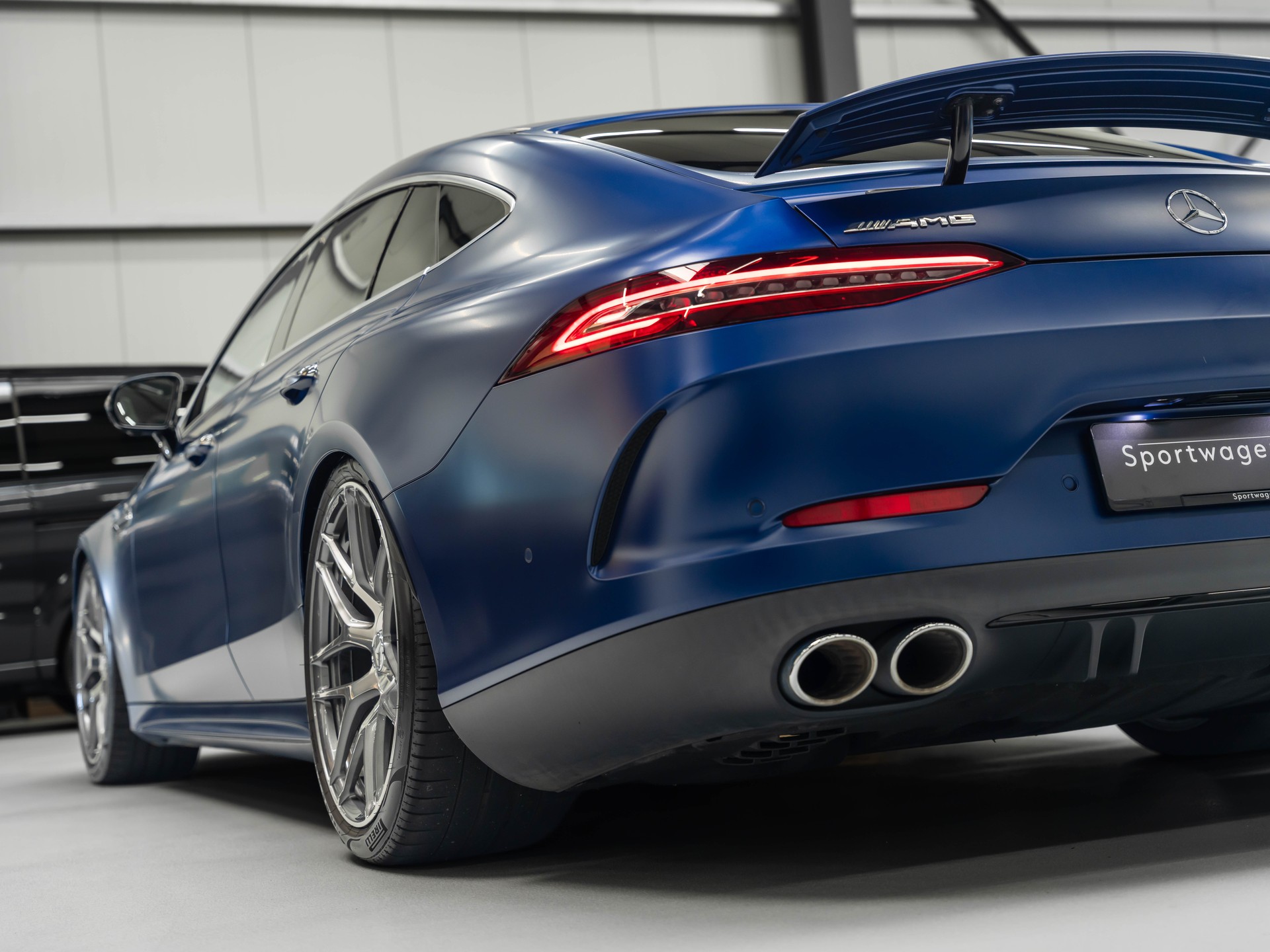MERCEDES-BENZ AMG GT 4 43 4Matic+ Speedshift TCT-image-17
