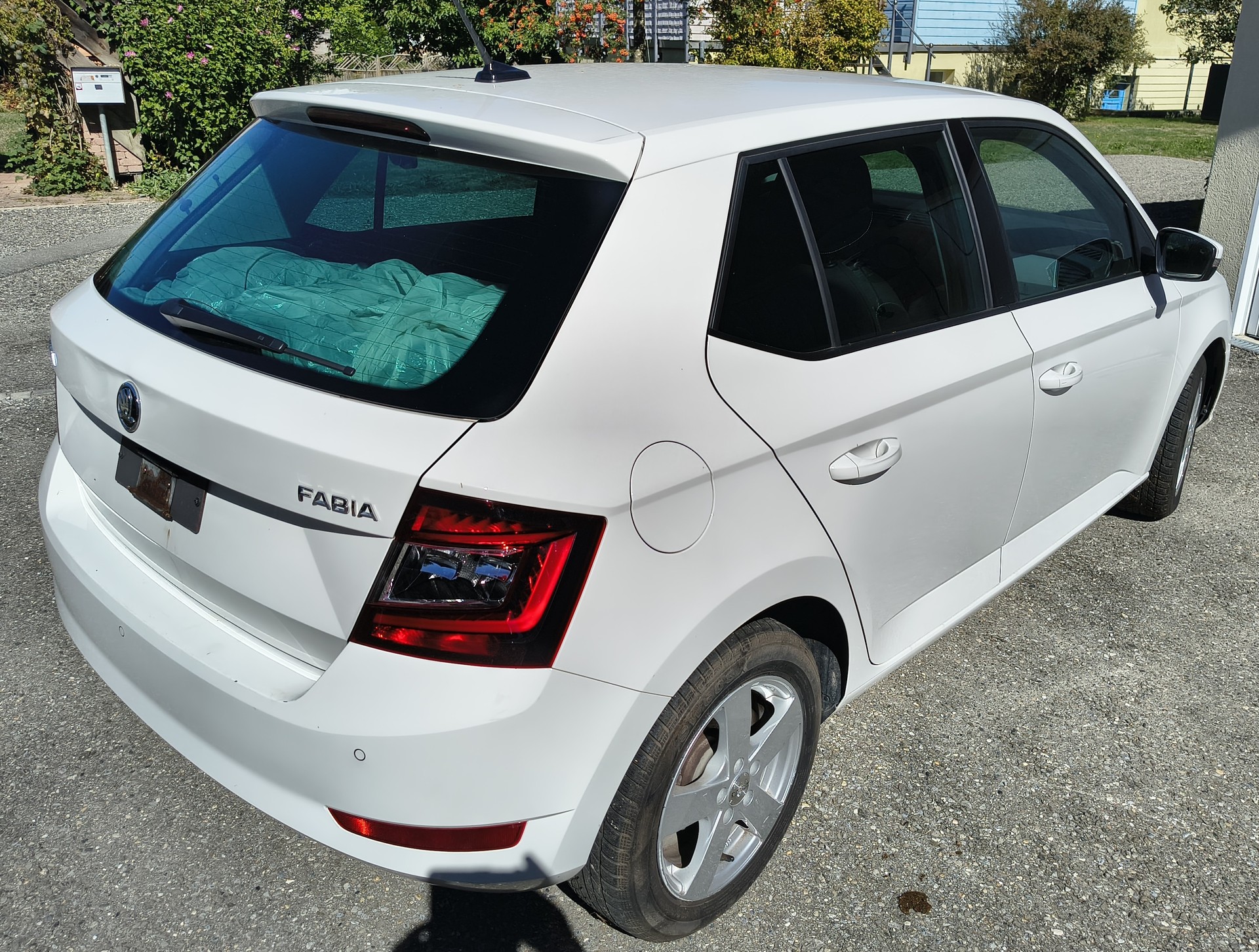 SKODA 1.0 TSI Ambition DSG-image-1