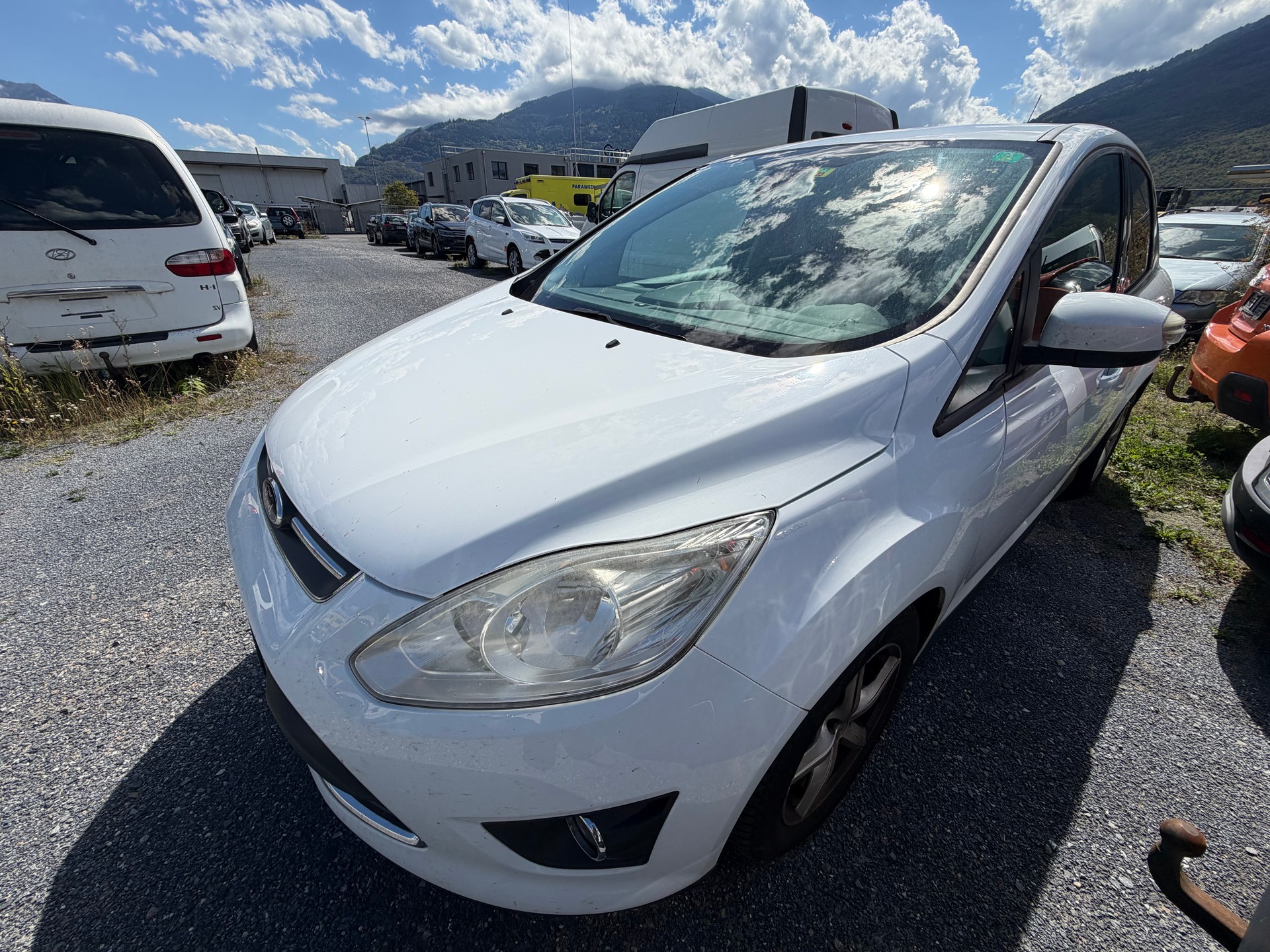 FORD C-Max 1.0 SCTi Titanium-image-5