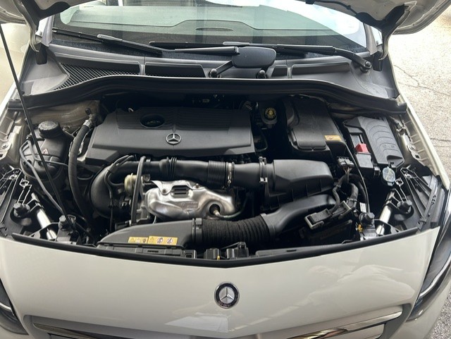 MERCEDES-BENZ B 180 7G-DCT SPORTS TOURER-image-6
