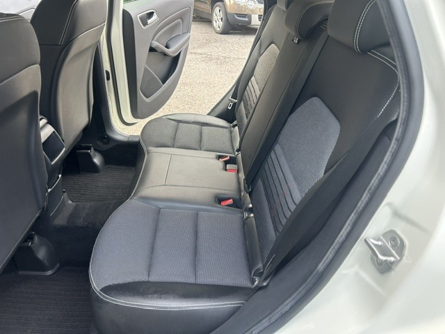 MERCEDES-BENZ B 180 7G-DCT SPORTS TOURER-image-3
