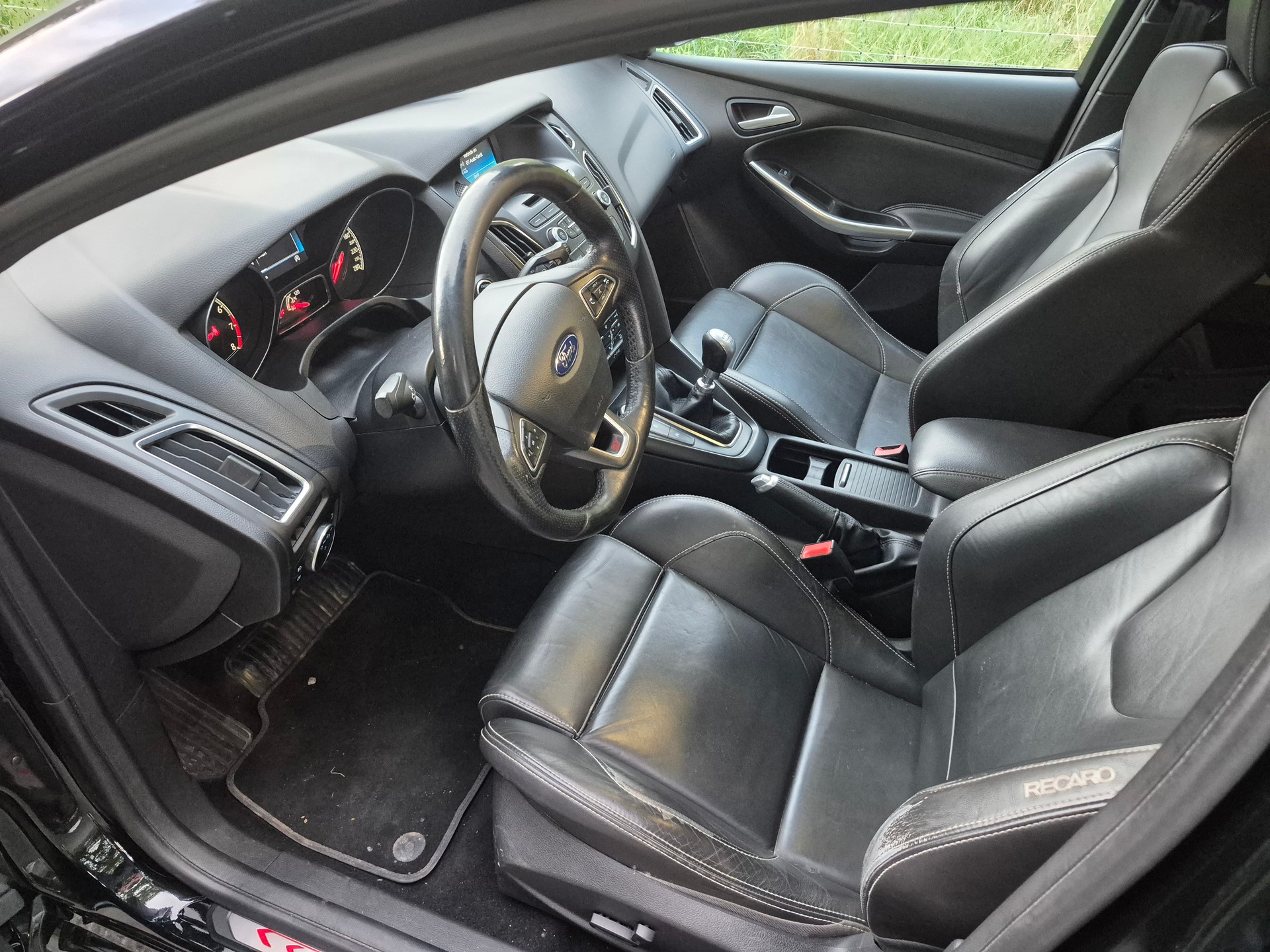 FORD Focus 2.0 SCTi ST3-image-7