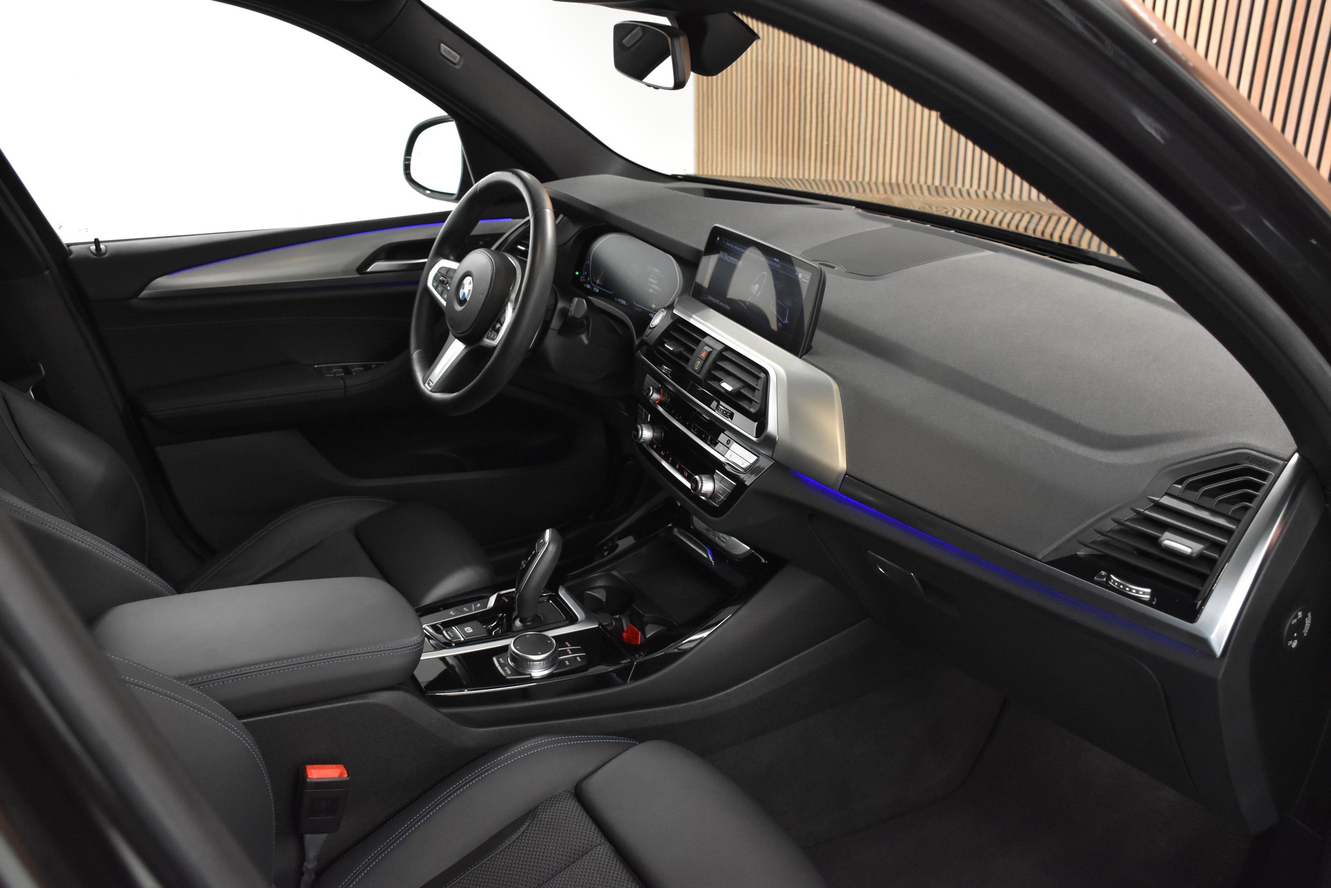 BMW X3 xDrive 48V 20d M Sport Steptronic-image-14